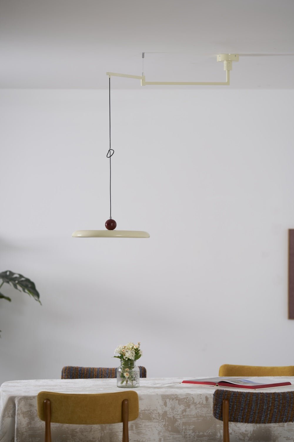 Lola Swing Pendant Lamp - Blowlighting