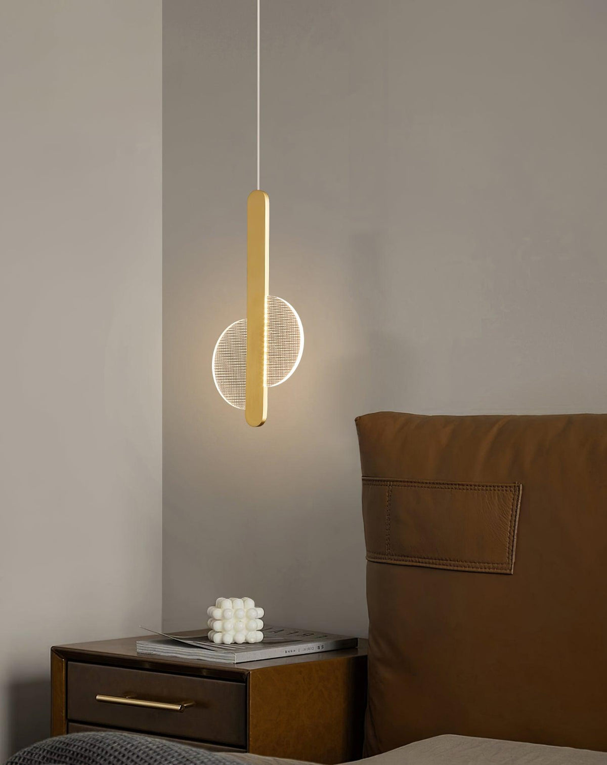 Loomis Pendant Lamp - Blowlighting