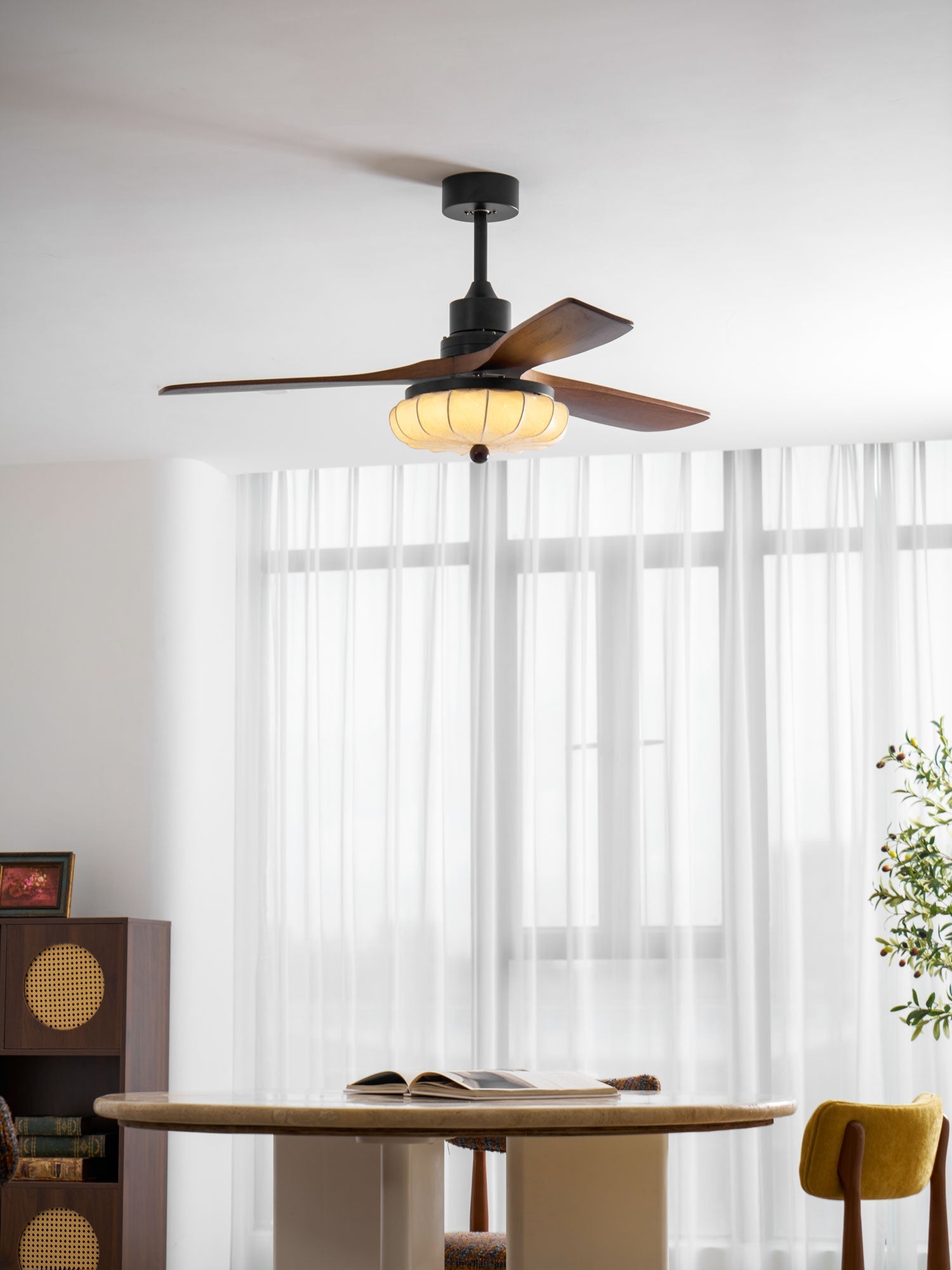 Ventilatore da Soffitto con Luce Jasper Bloom, dettaglio del LED integrato