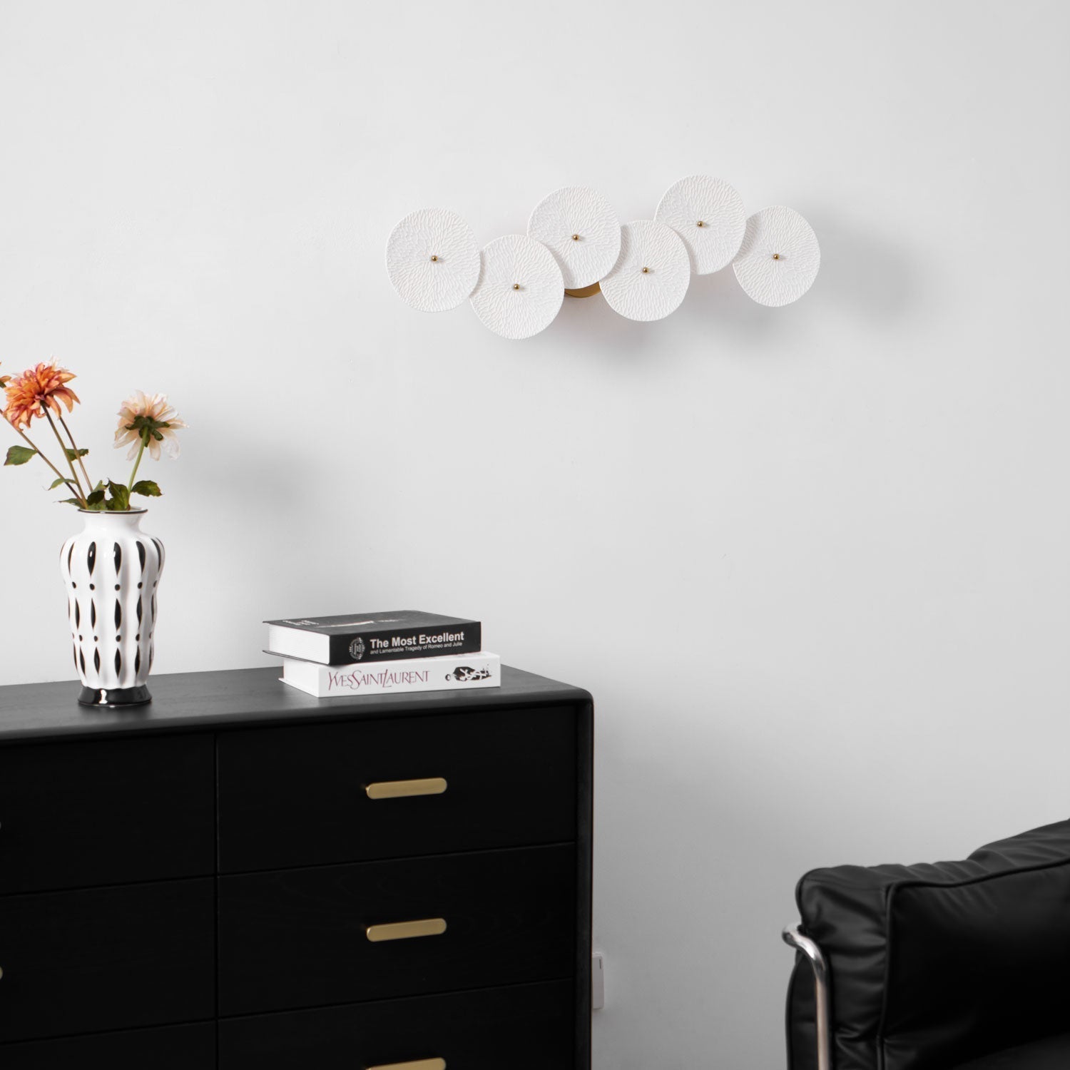 Lotus Petal Wall Lamp - Blowlighting