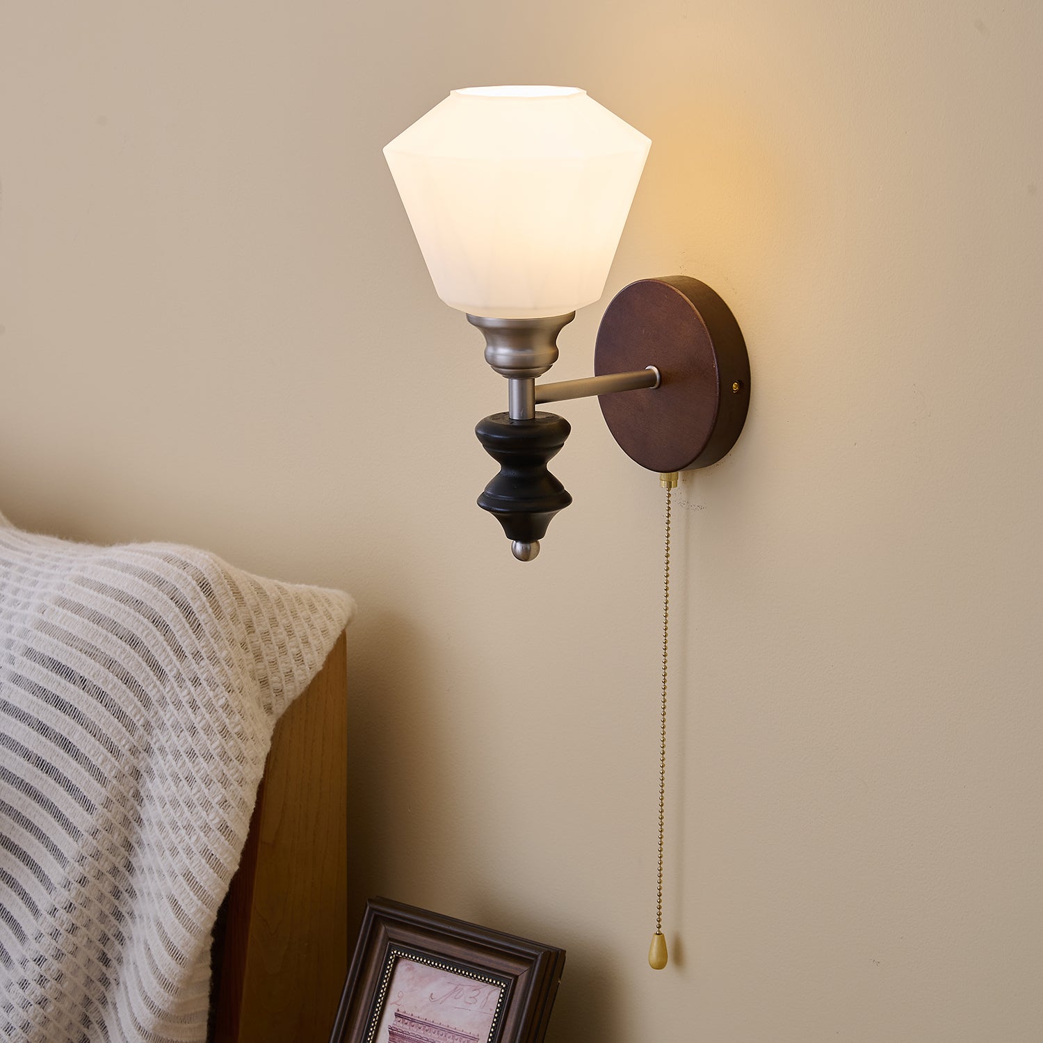Lucille Wall Lamp - Blowlighting