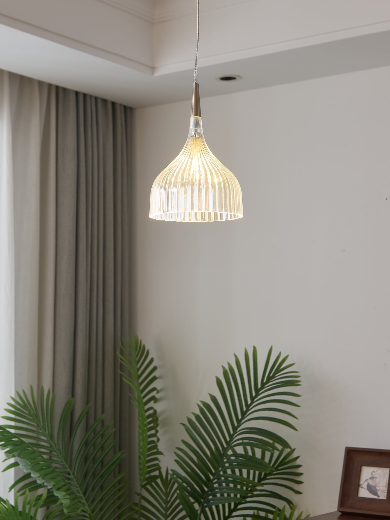 Lucina Pendant Lamp - Blowlighting