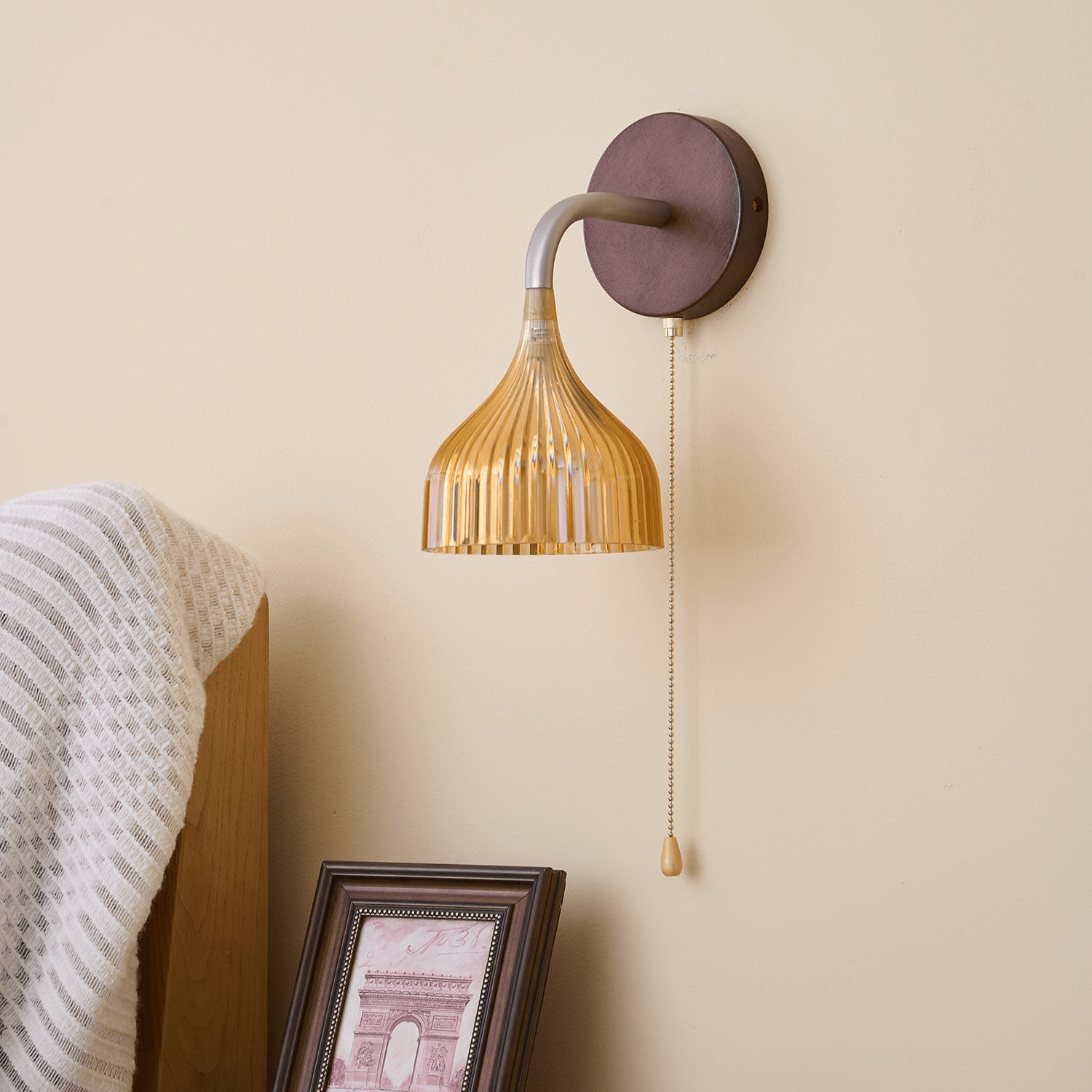Lucina Wall Lamp - Blowlighting