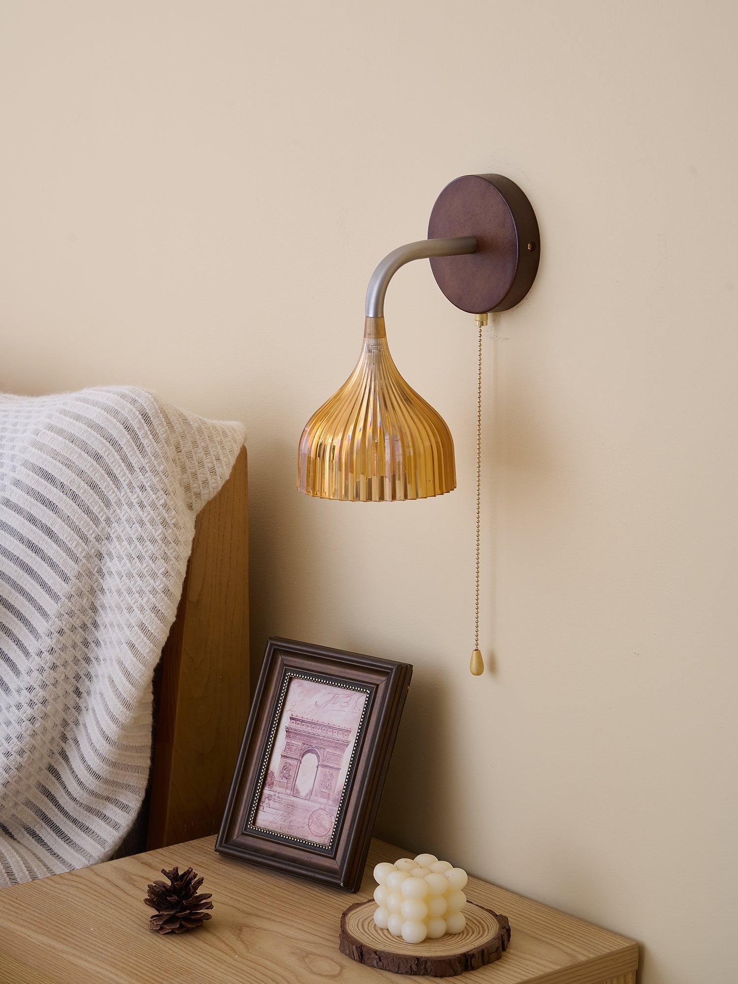 Lucina Wall Lamp - Blowlighting