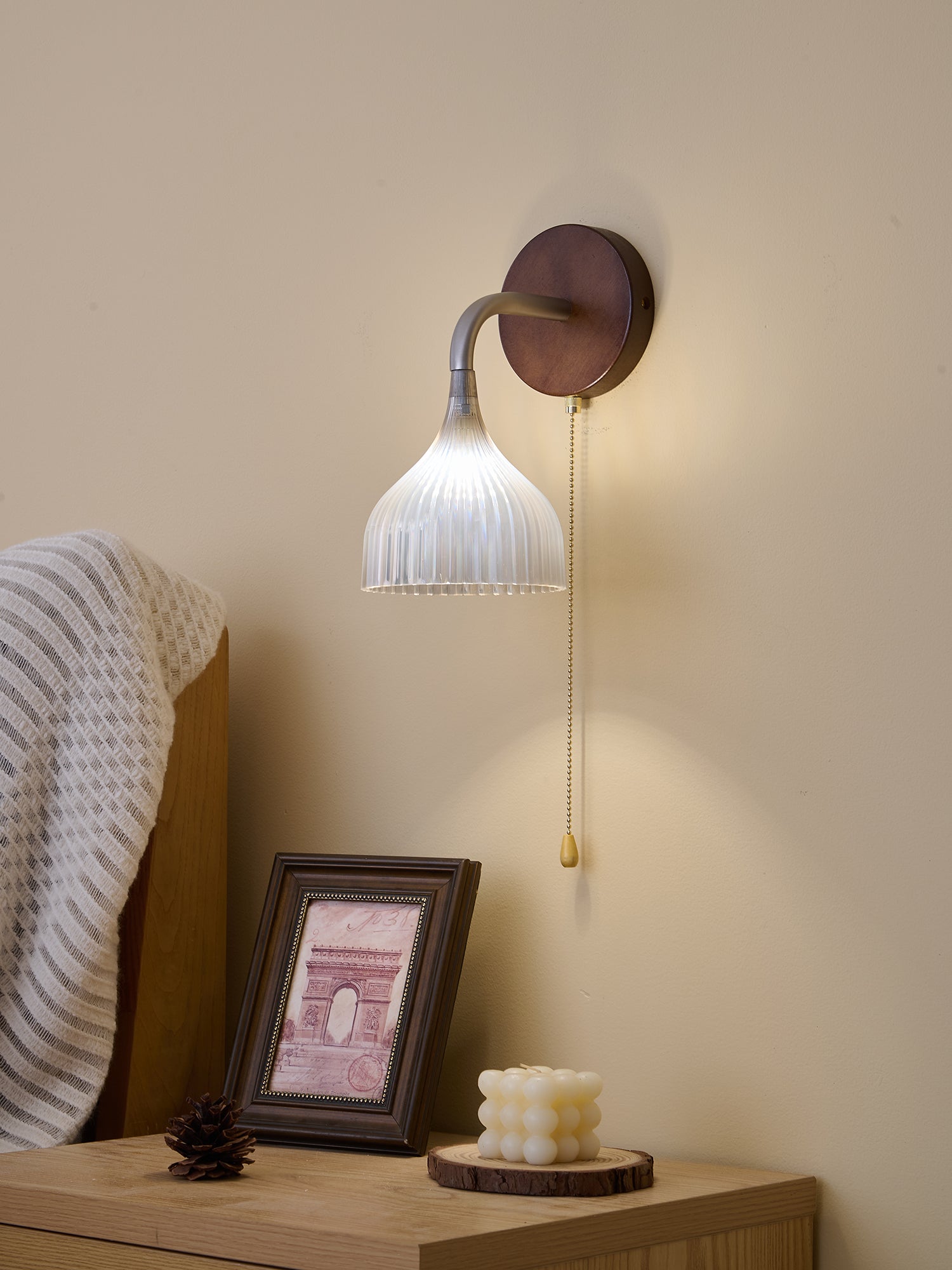 Lucina Wall Lamp - Blowlighting