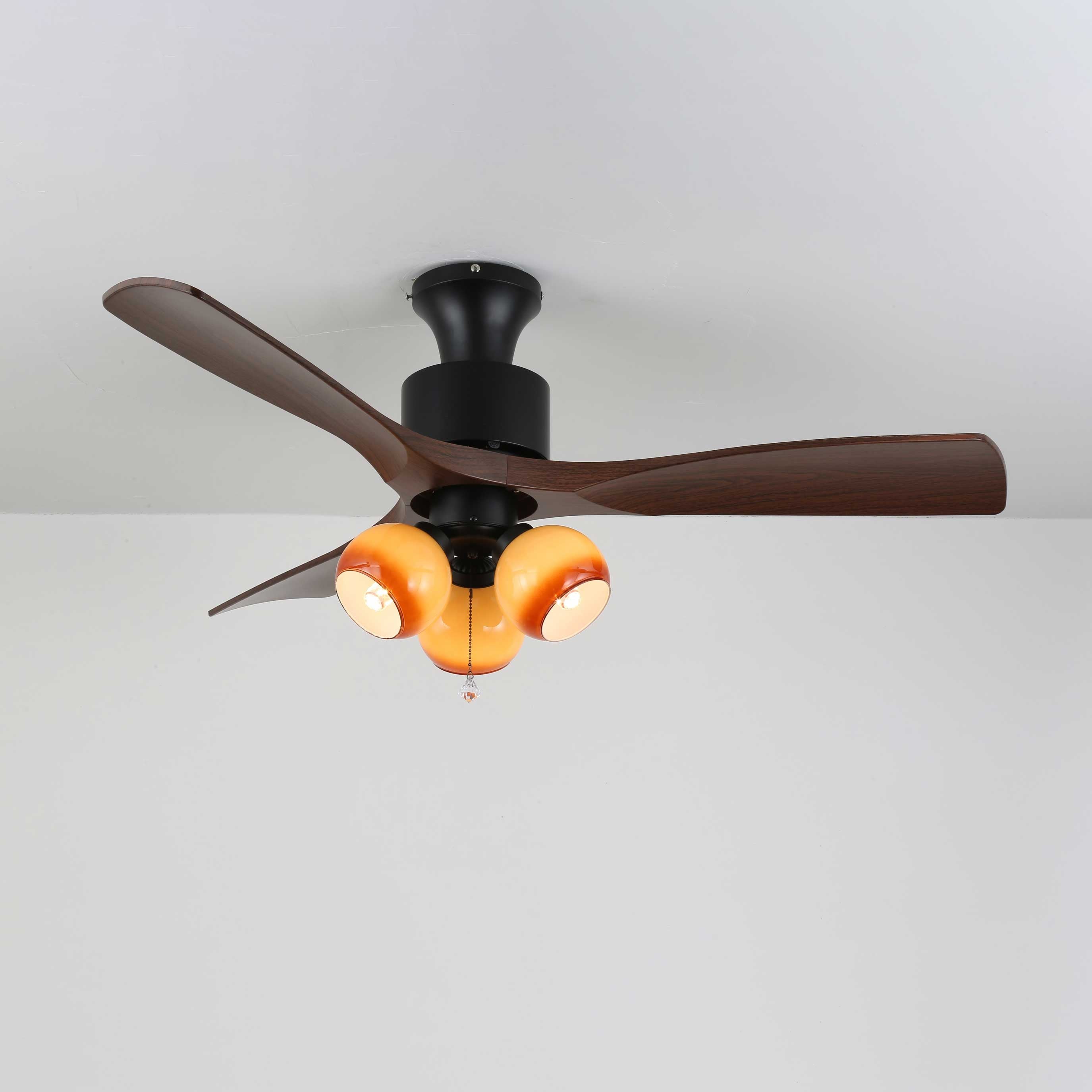 Ventilatore da soffitto Gwen Vintage con luce in vetro e pale estese