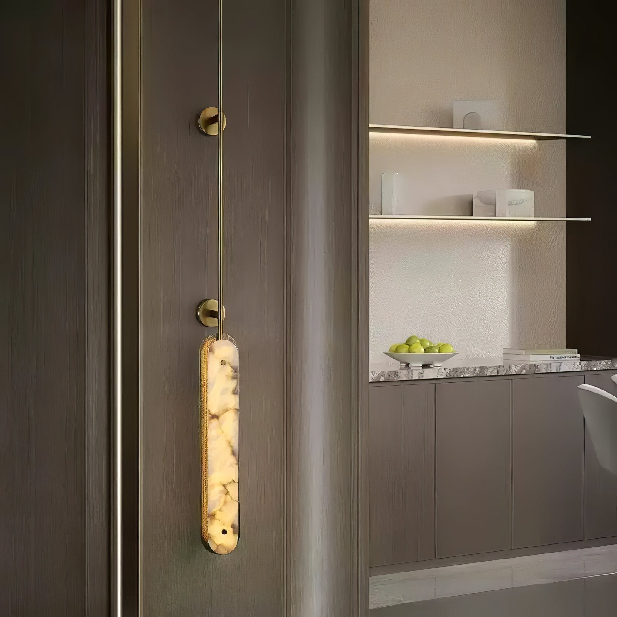 Ilaeir Vertical Alabaster Pendant Light - Neutralighting