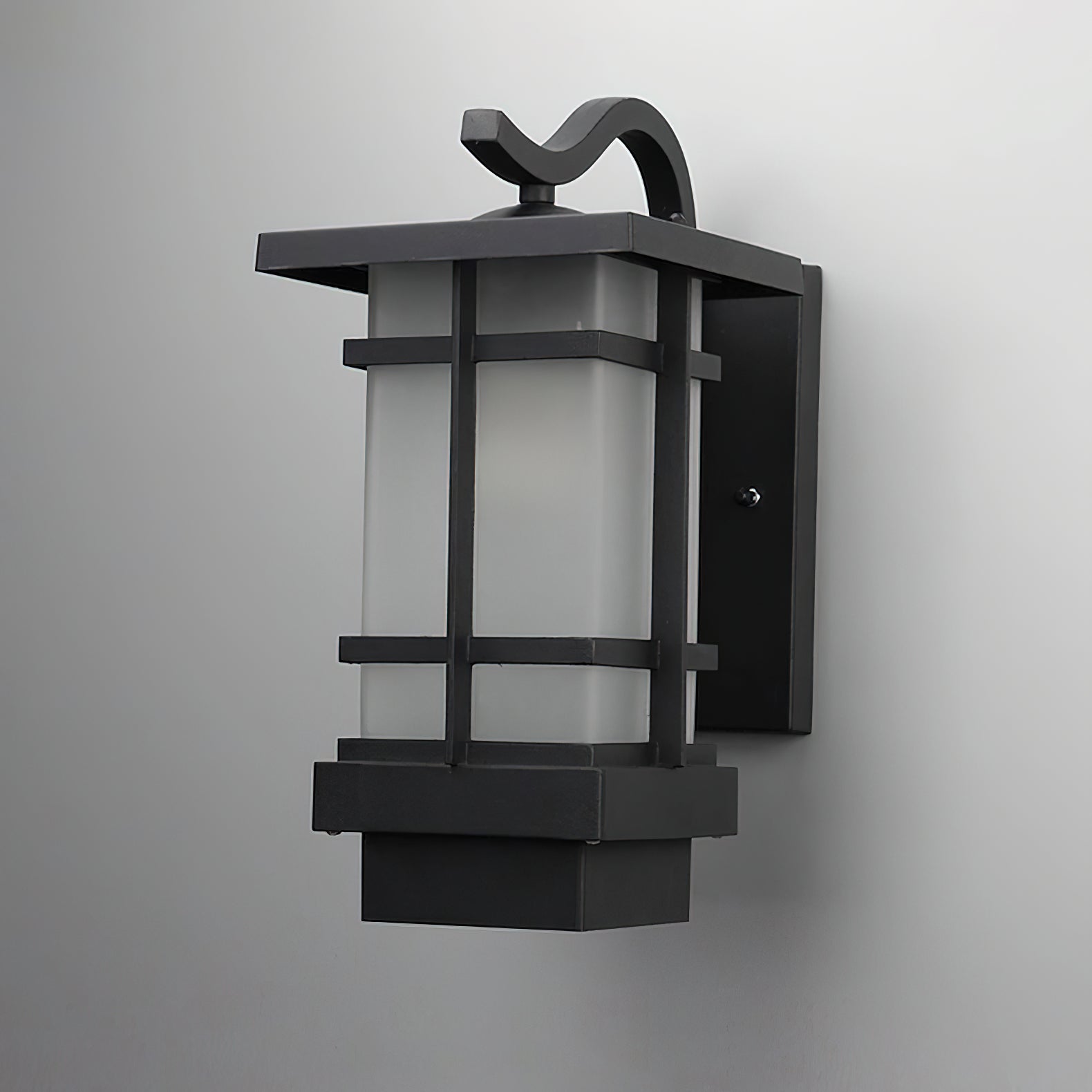 Madison Lantern Outdoor Wall Lamp - Blowlighting