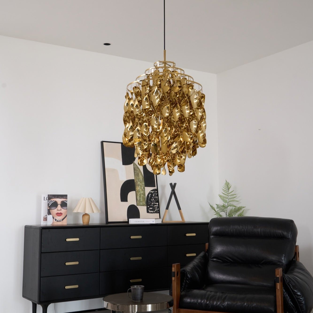 Isoran Luxe Acrylic Chandelier - Blowlighting