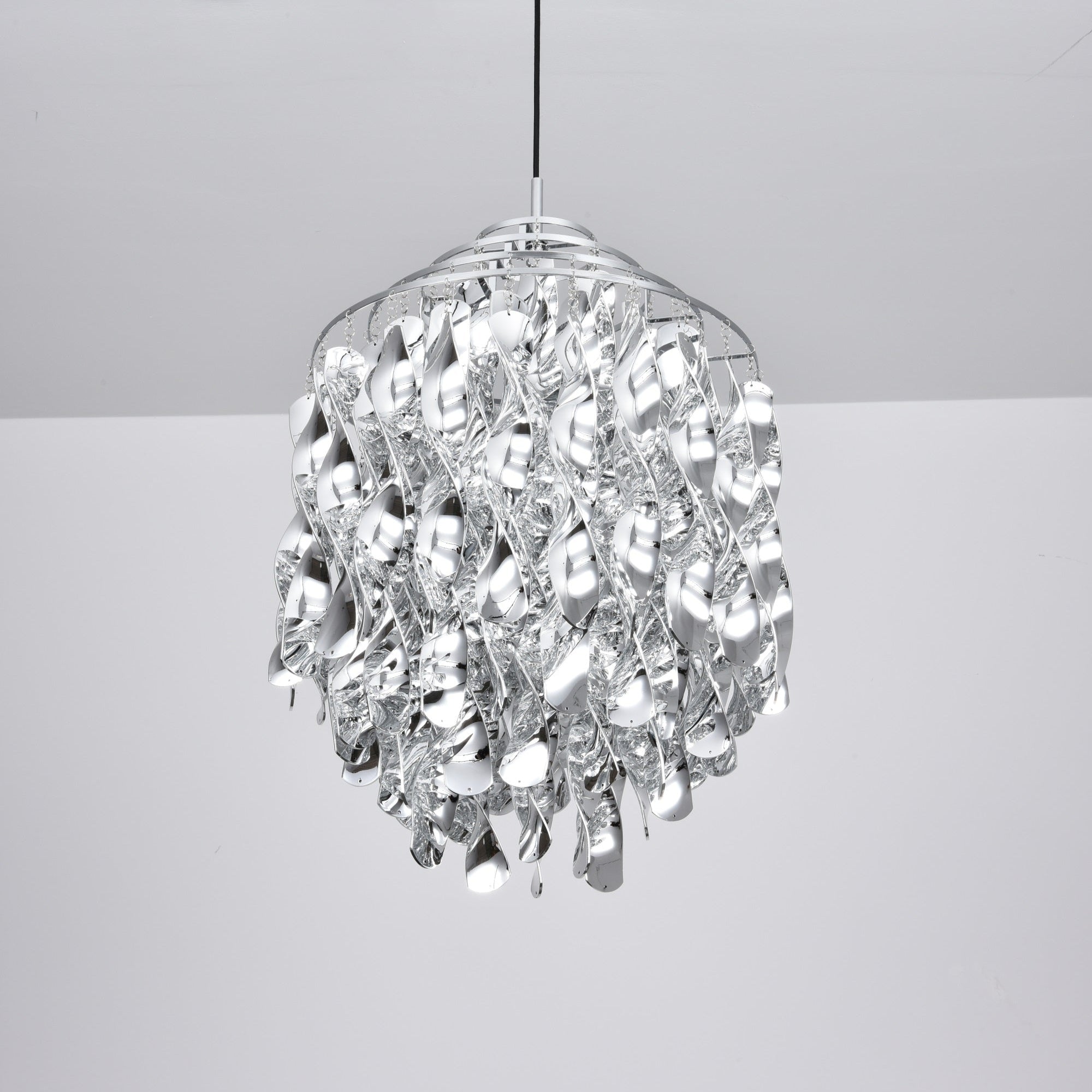 Isoran Luxe Acrylic Chandelier - Blowlighting