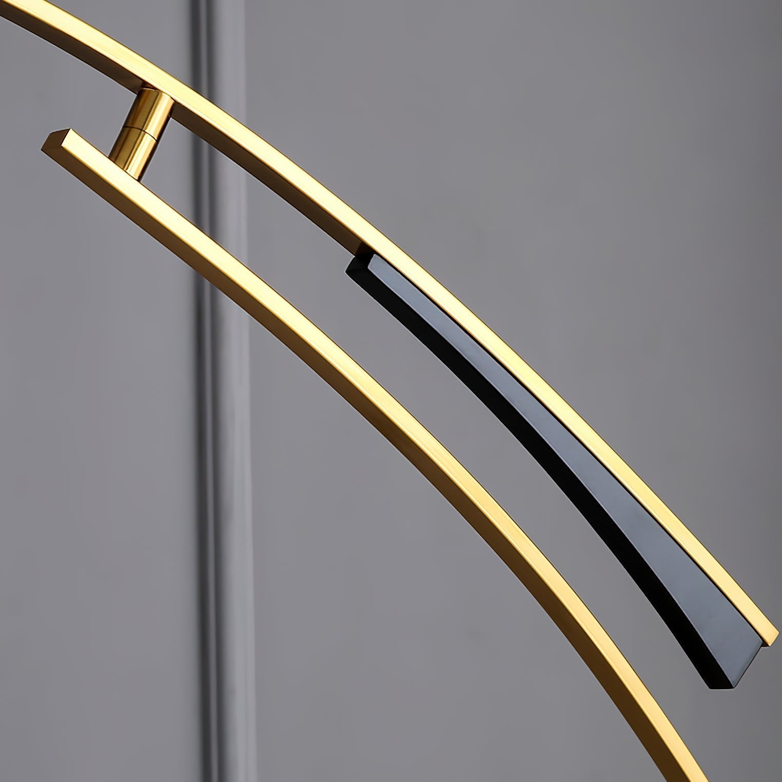 Matterhorn Arc Floor Lamp - Lamp Copper