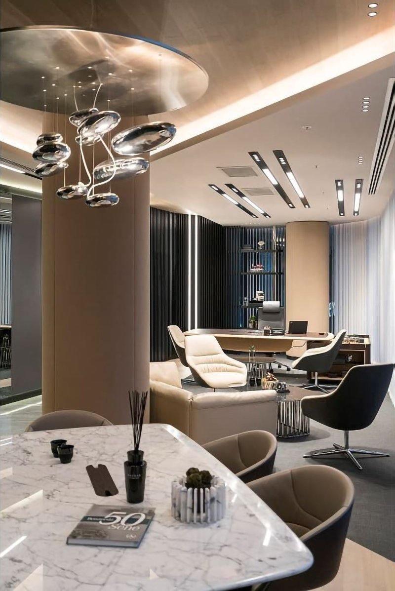 Mercury Chandelier - Blowlighting