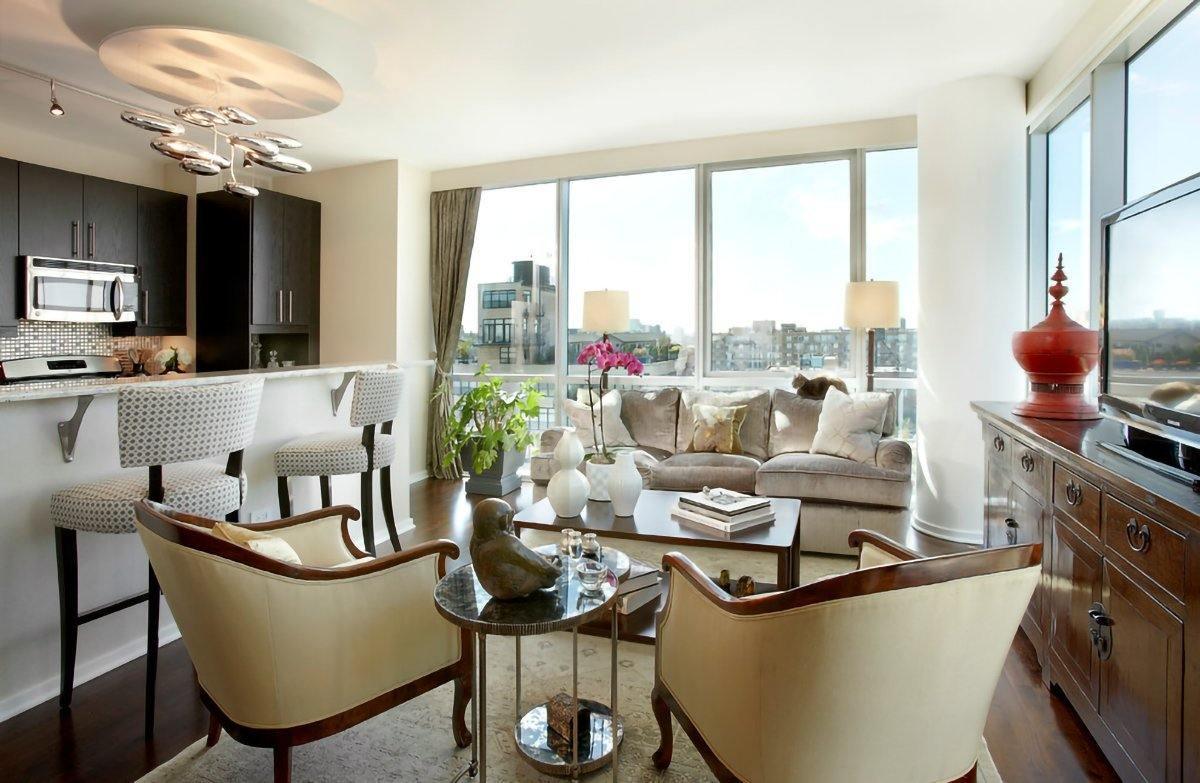 Mercury Chandelier - Blowlighting