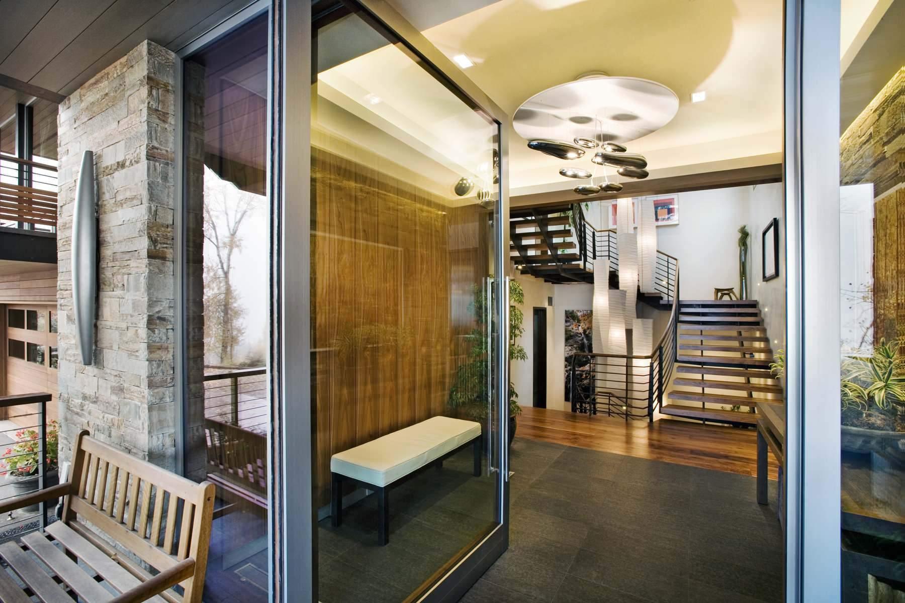 Mercury Chandelier - Blowlighting