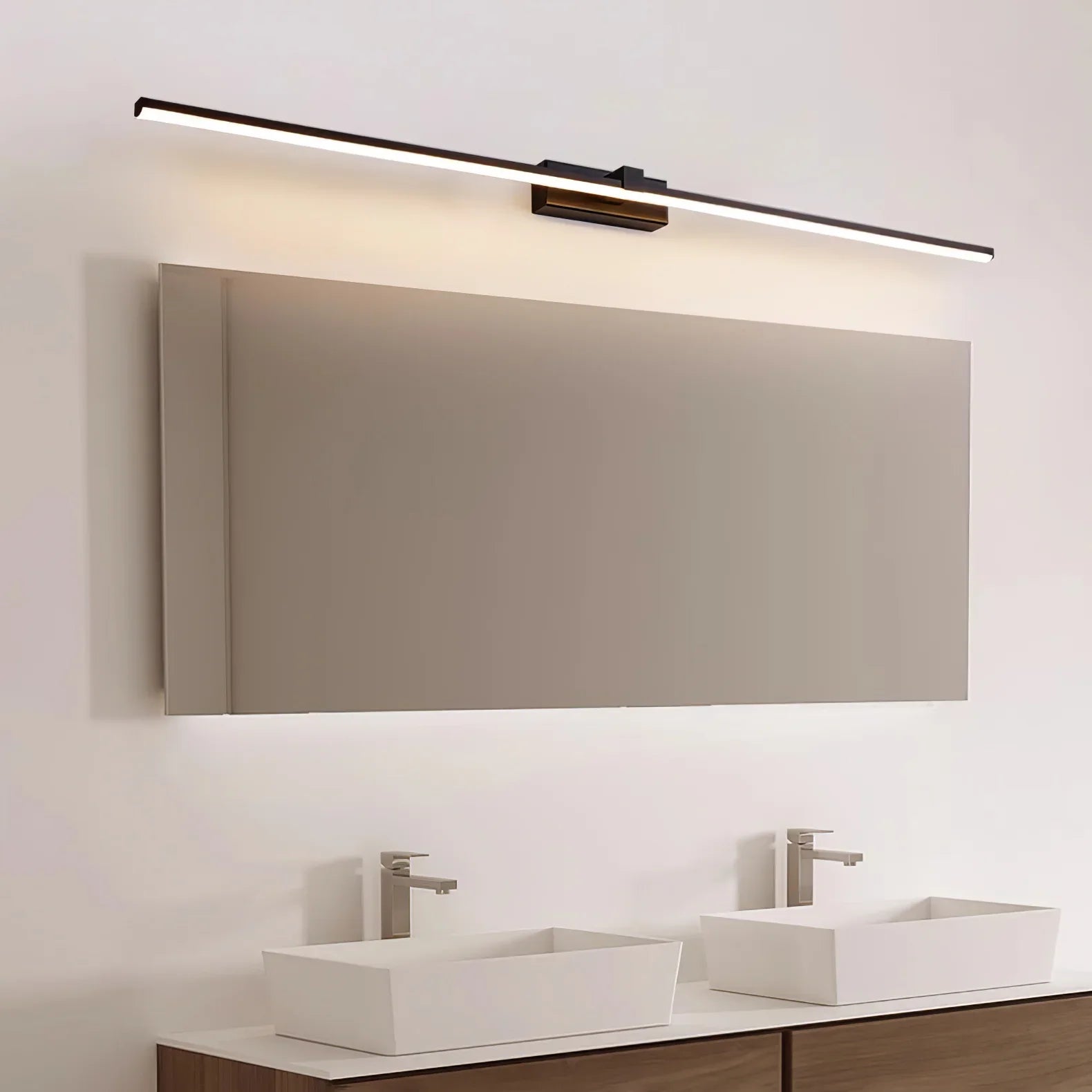 Arisha Applique da Parete Lineare con Specchio per Vanity