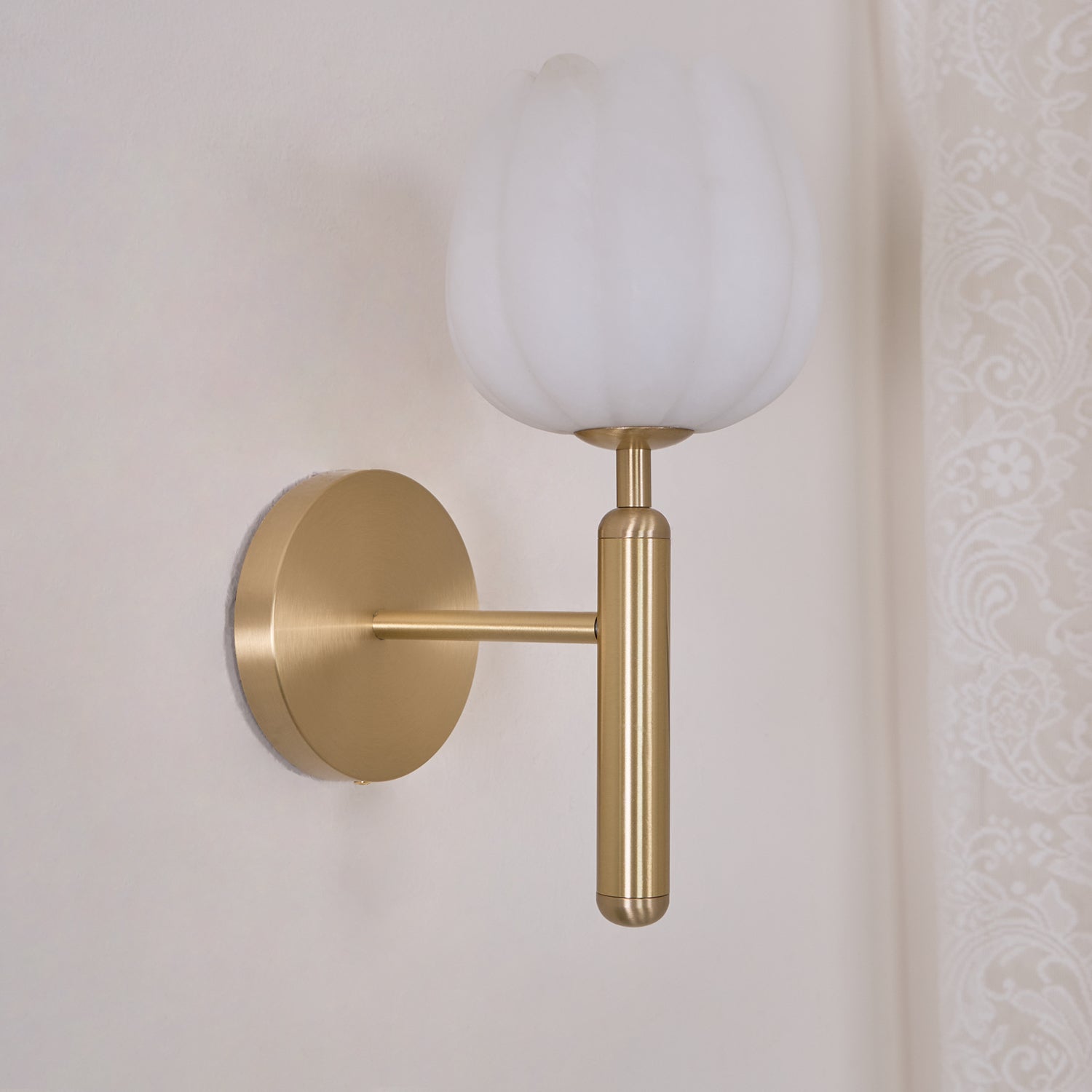 Eurzorion Floral Alabaster Brass Wall Light - Blowlighting