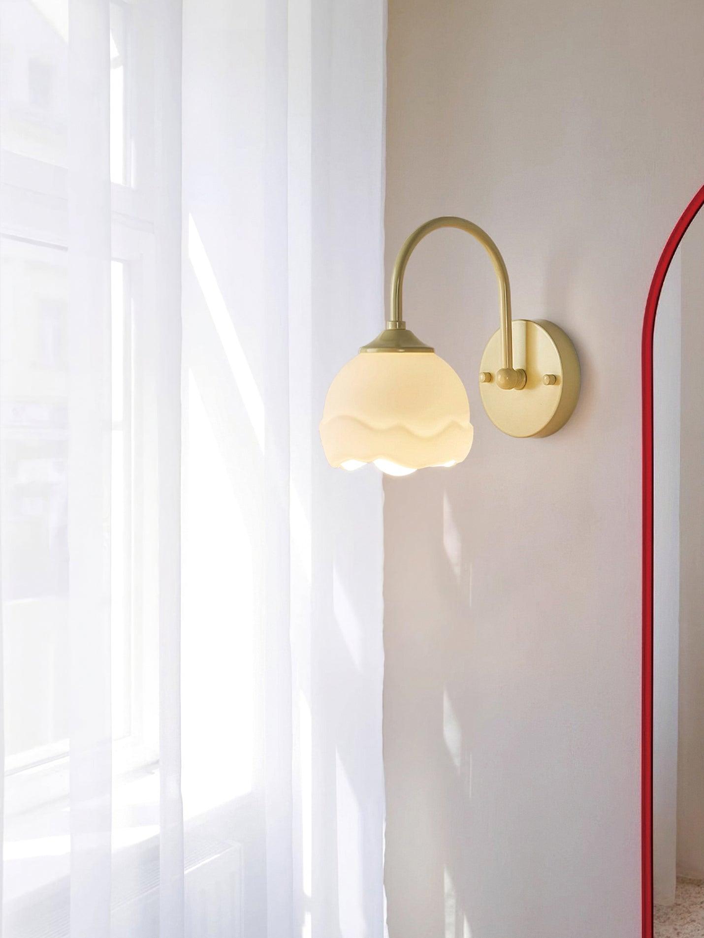 Milk White Floral Wall Lamp - Blowlighting