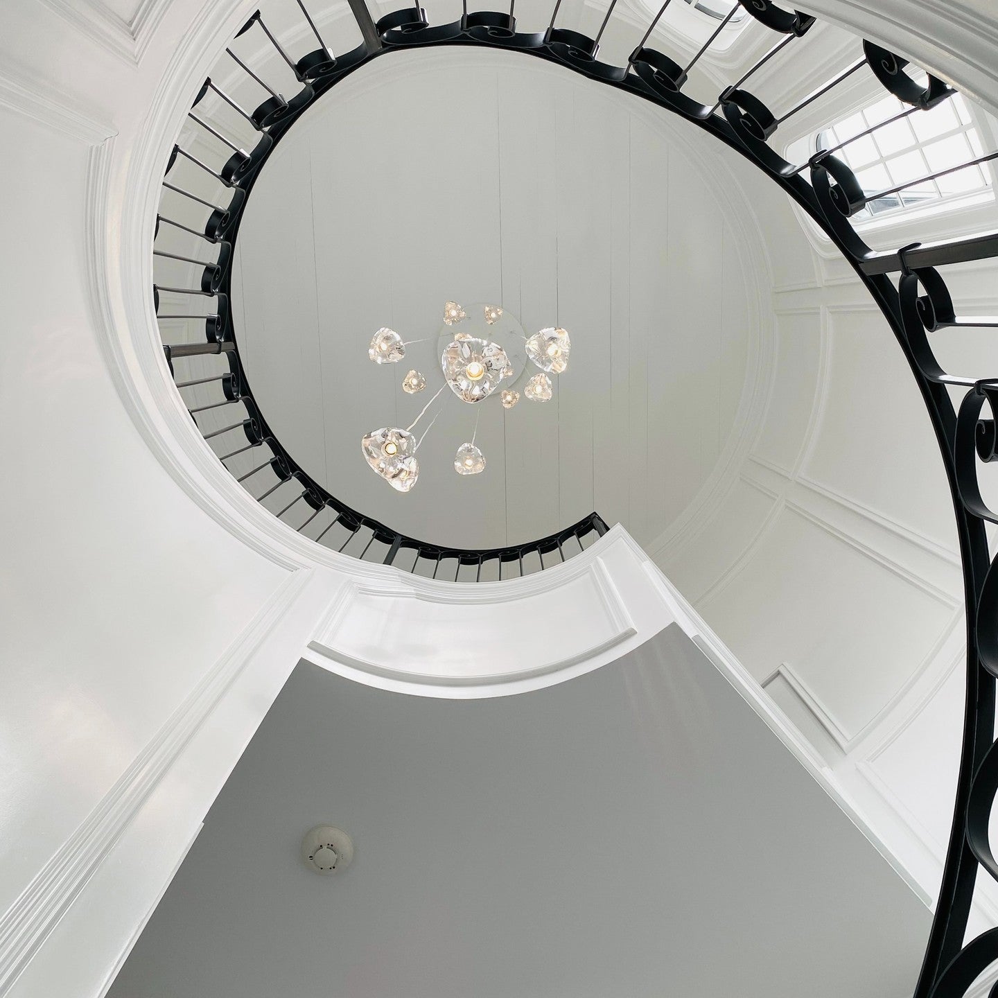 Cherry Crystal Pendant Lamp - Blowlighting