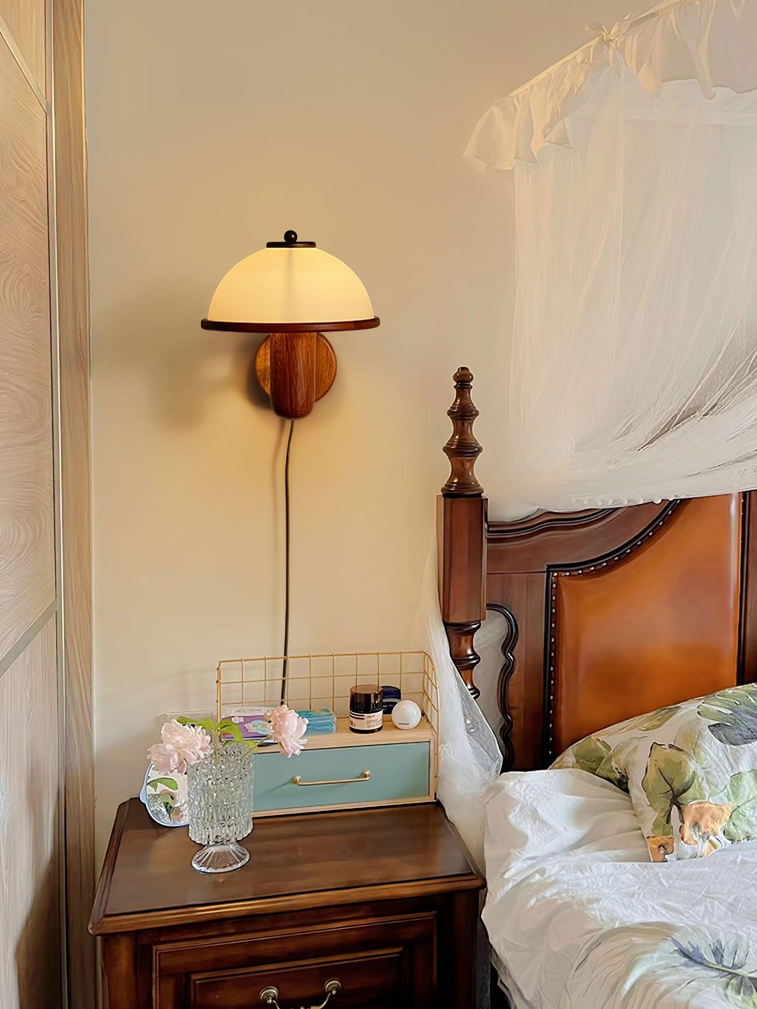 Seren Mushroom Wall Lamp - Blowlighting