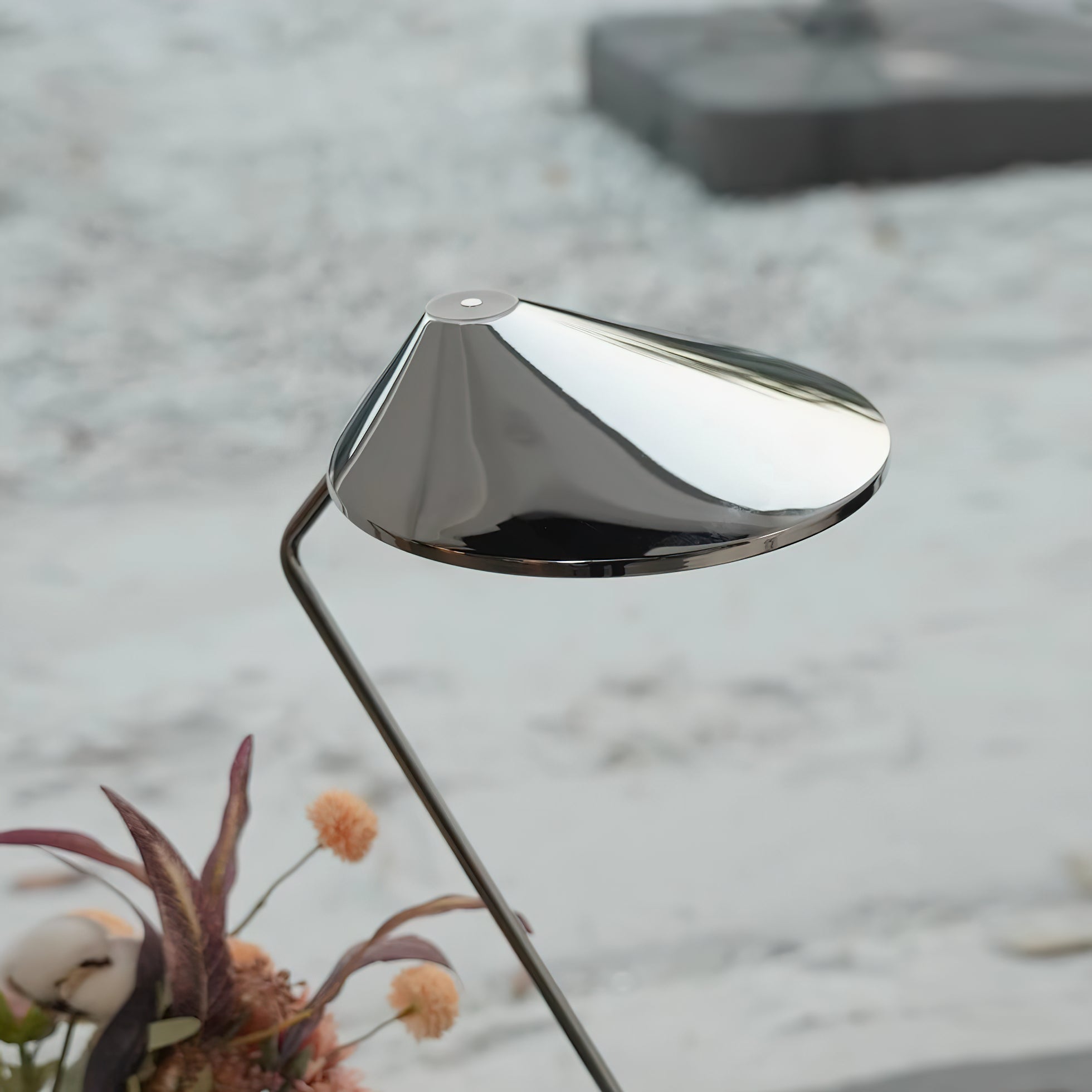 Non La Table Lamp - Lamp Copper