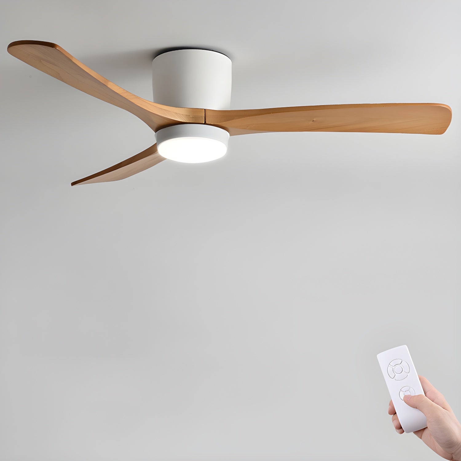 Ventilatore da soffitto Nordico Ezra con luce, opzione finitura bianca