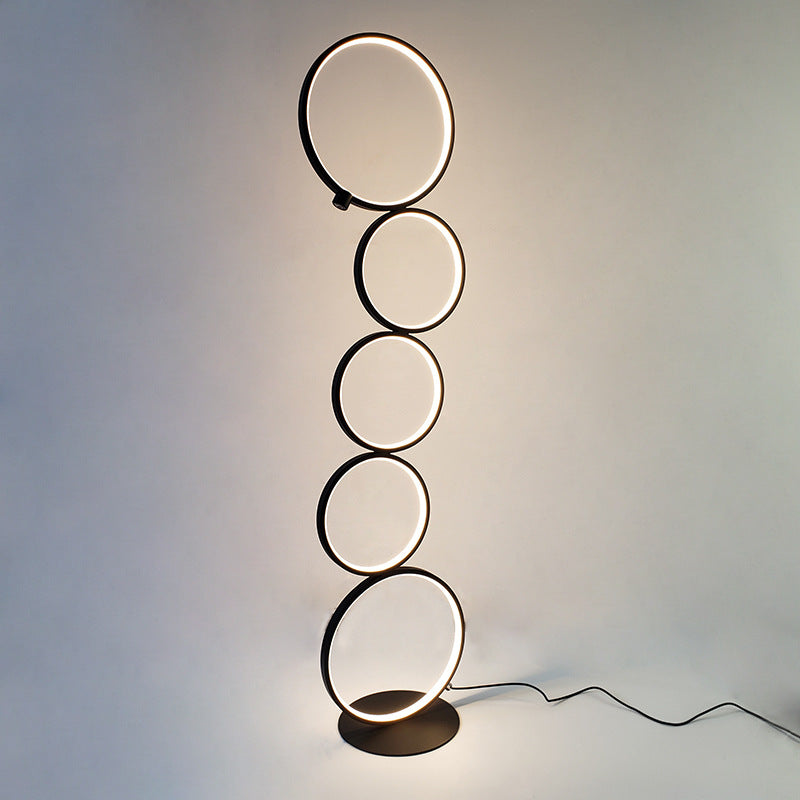 Arisha Moderna LED Lampada da Terra Metallo/Silicio Bianco/Nero Multi-Anelli Soggiorno/Camera da Letto