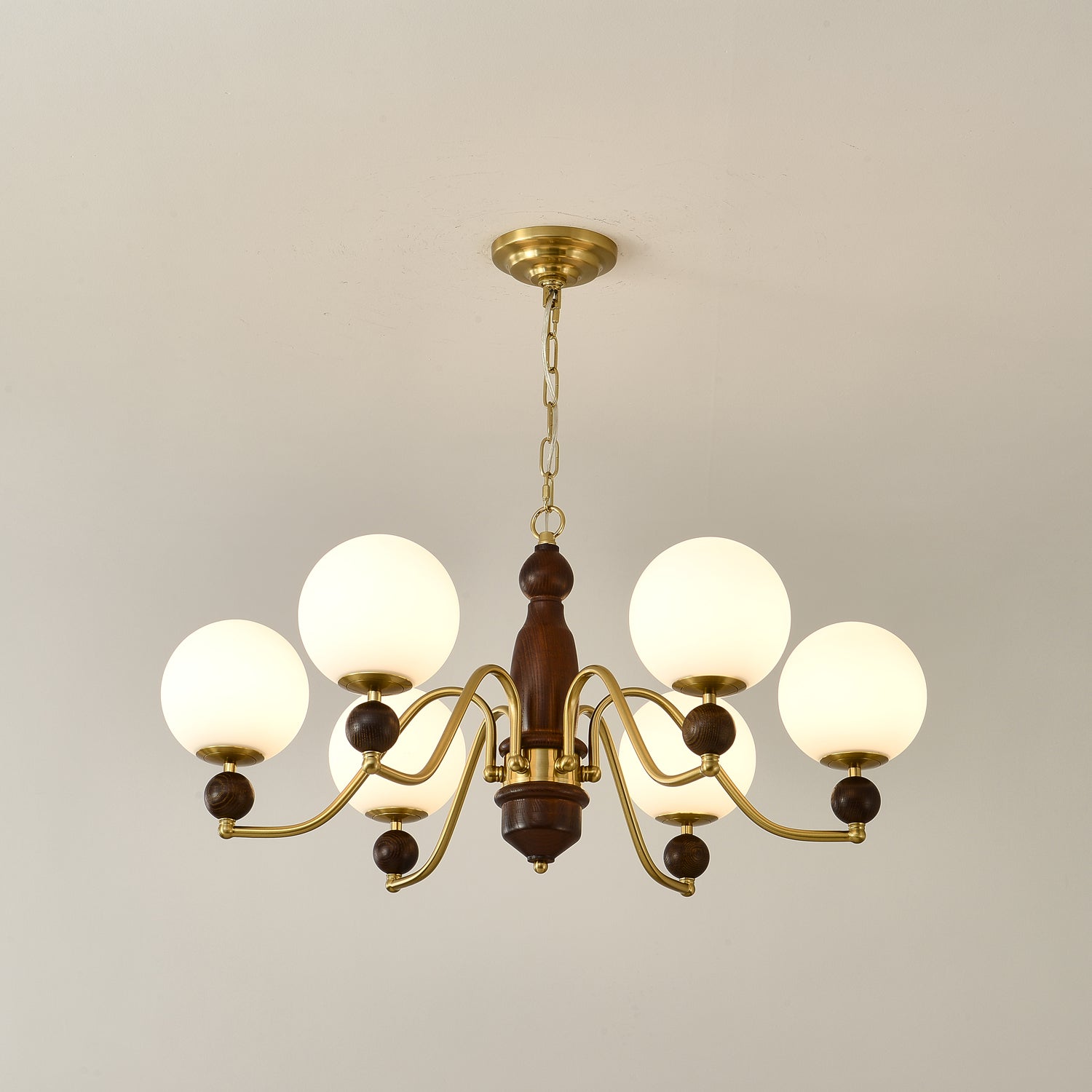 Ornate Heritage Chandelier - Blowlighting