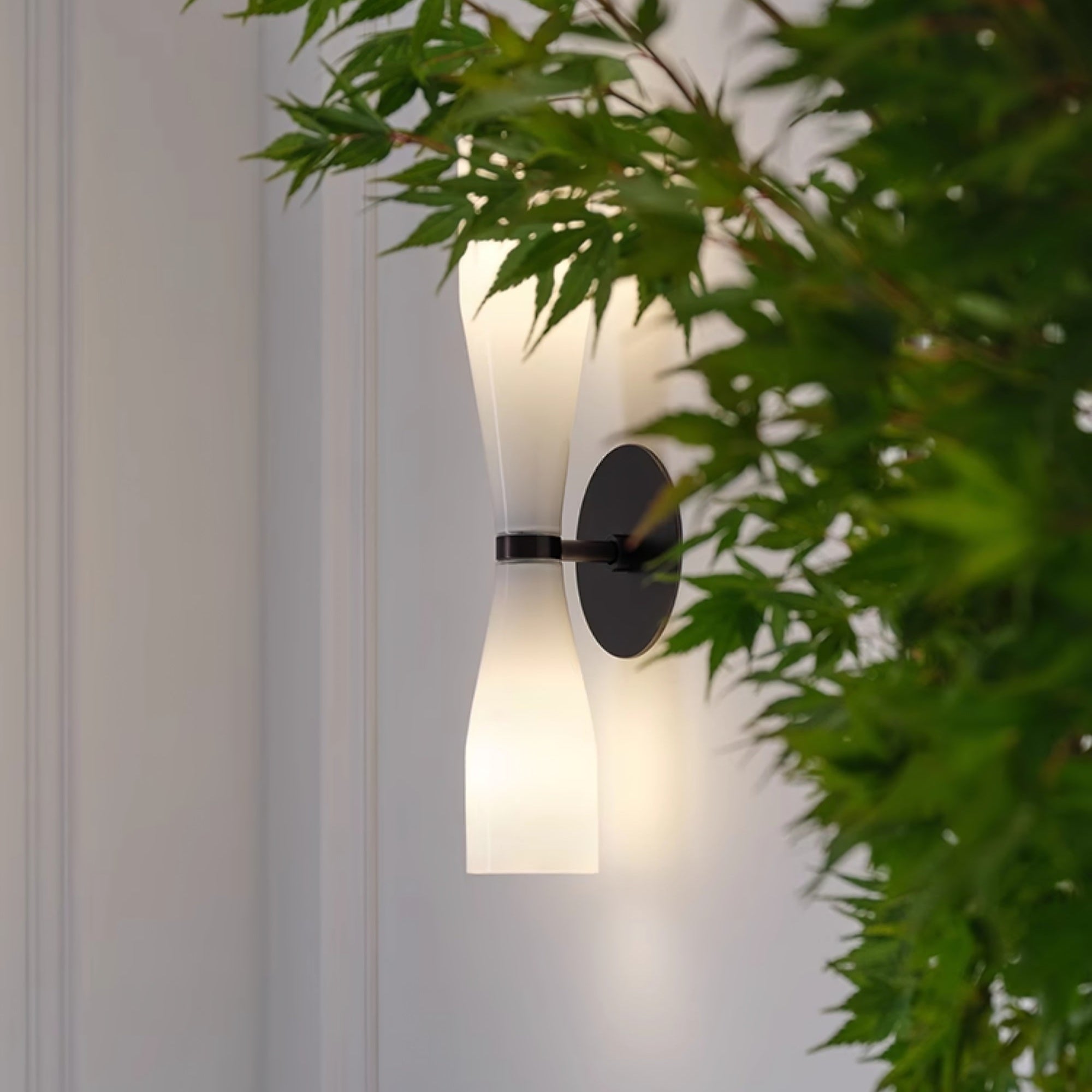 Torch Modern Glass Wall Light - Blowlighting