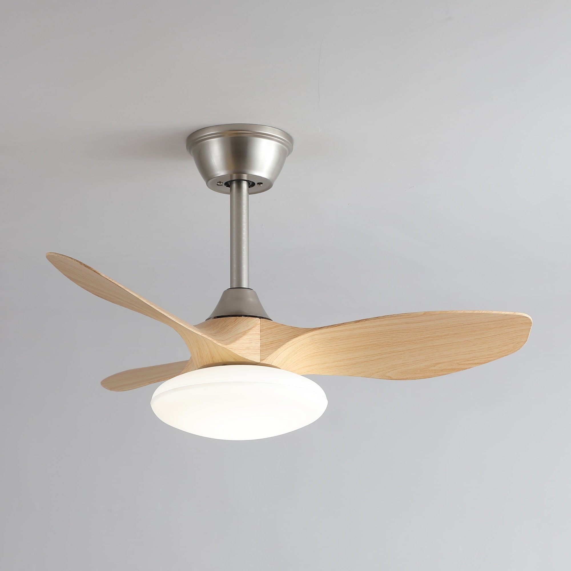 Ventilatore da soffitto Sylvara con luce e sorgente luminosa LED integrata
