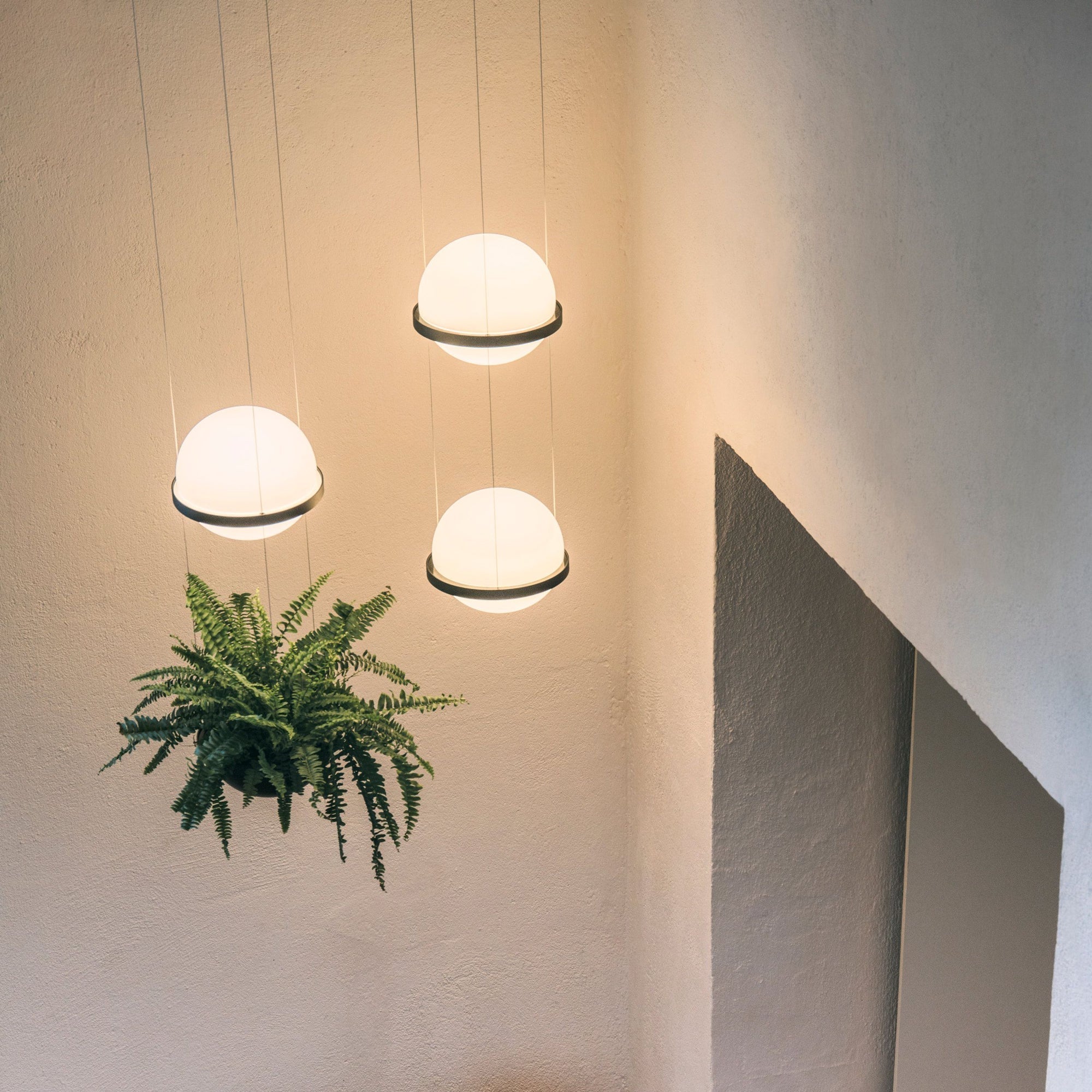 Orbit Sphere Pendant Lamp - Blowlighting