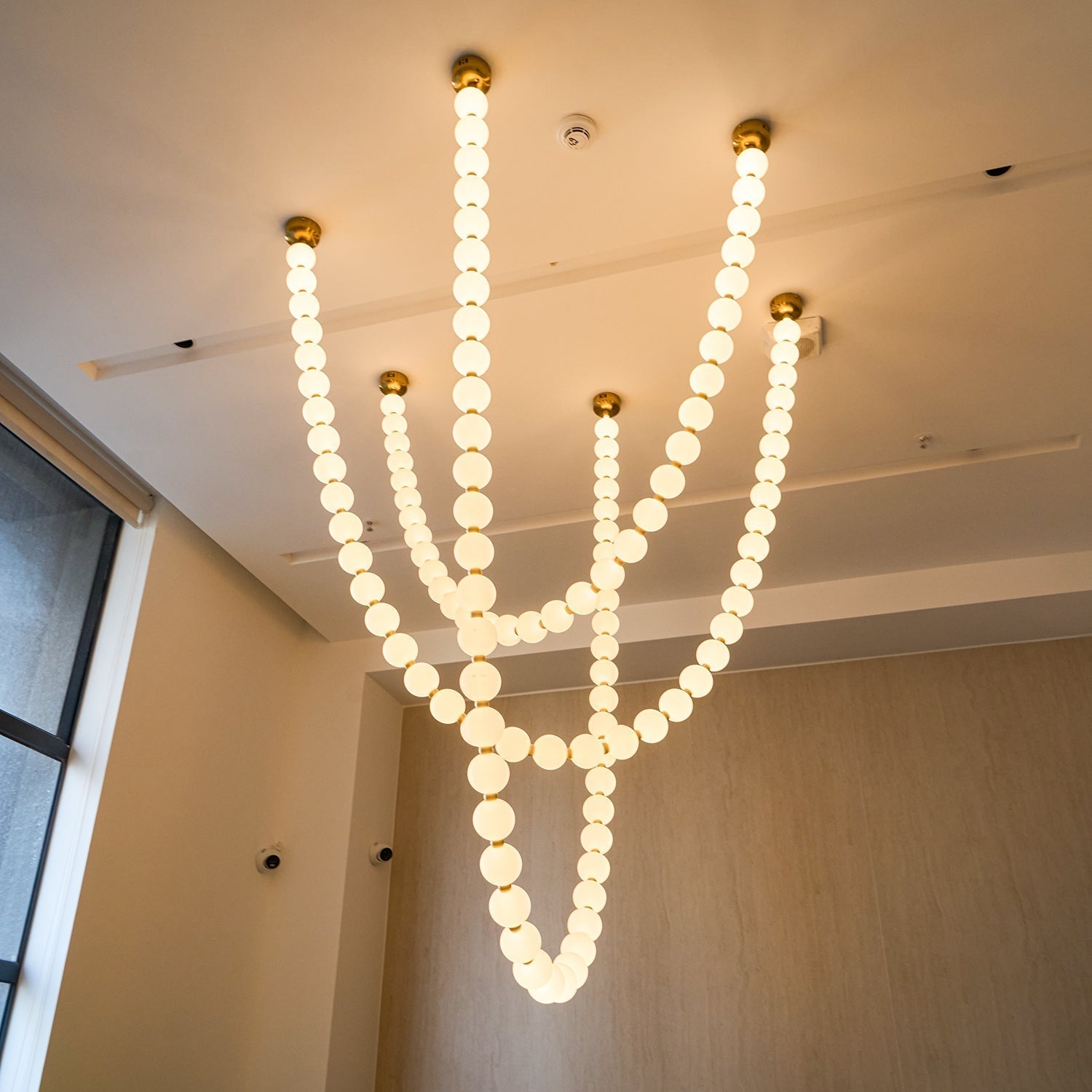 Pearl Glass Necklace Balls Chandelier - Blowlighting