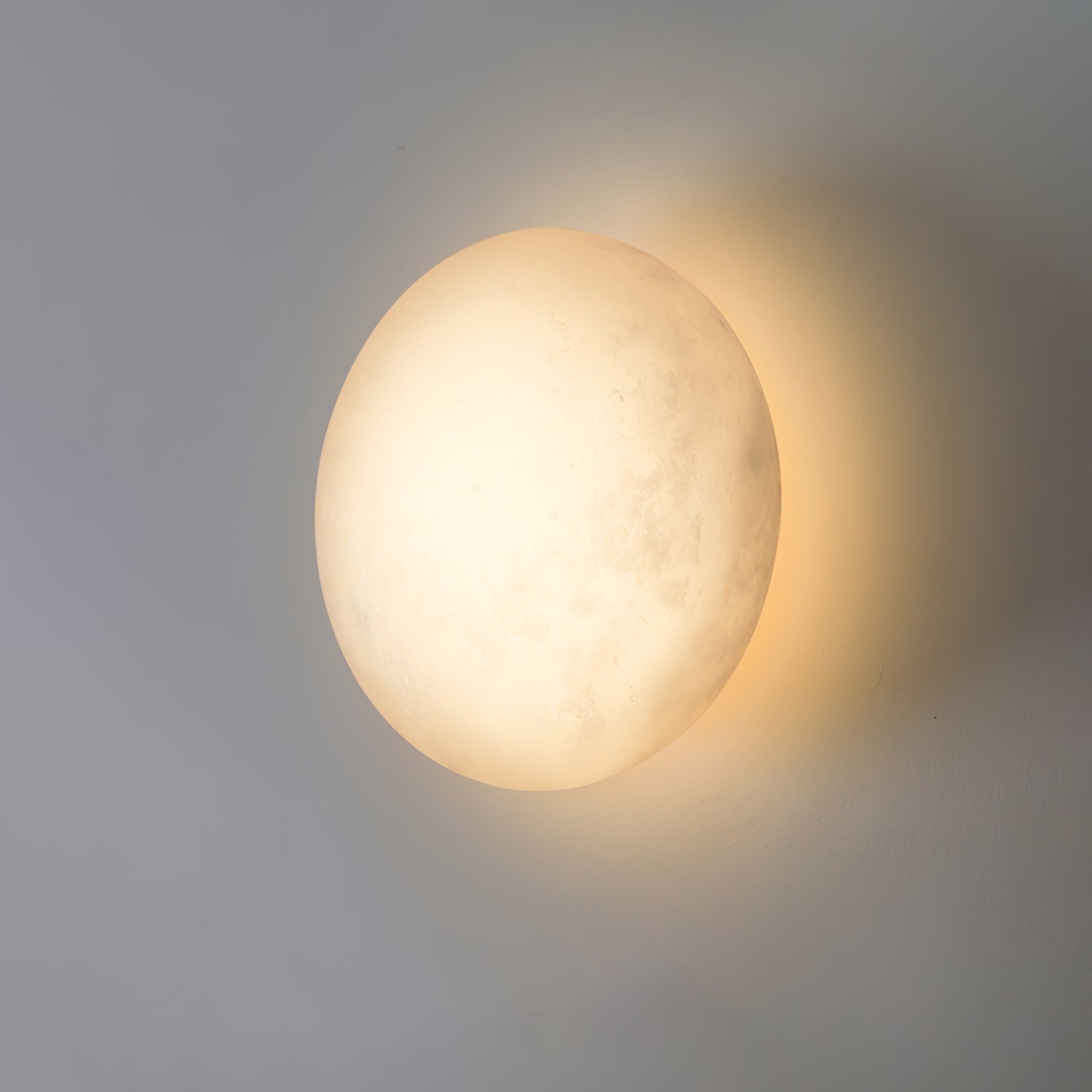 Eurthais Minimalist Alabaster Wall Light - Neutralighting