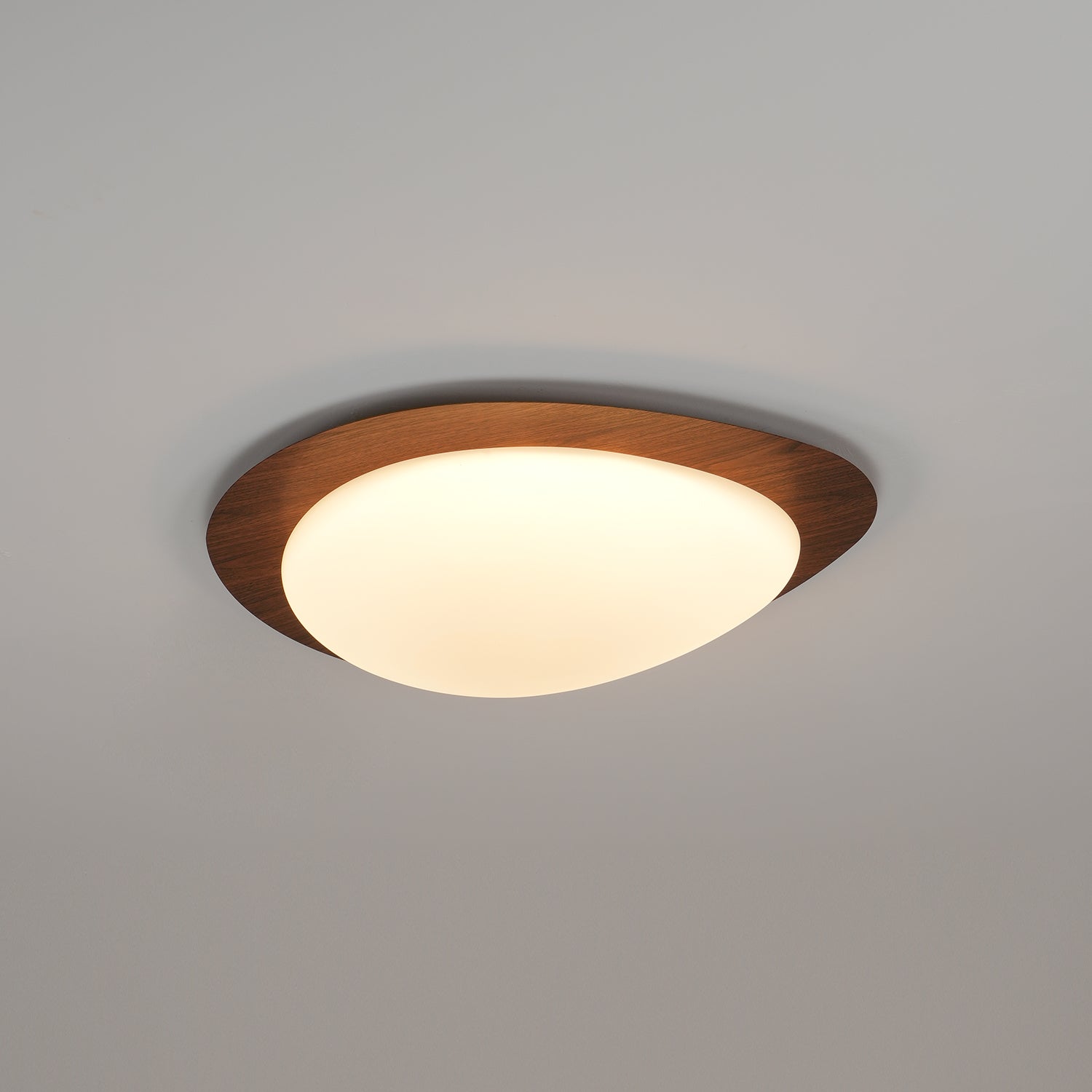 Muto Lampada da Soffitto a Forma di Ciottolo in Noce