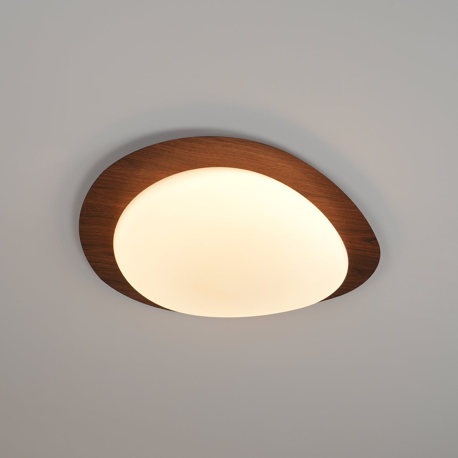Muto Lampada da Soffitto a Forma di Ciottolo in Noce