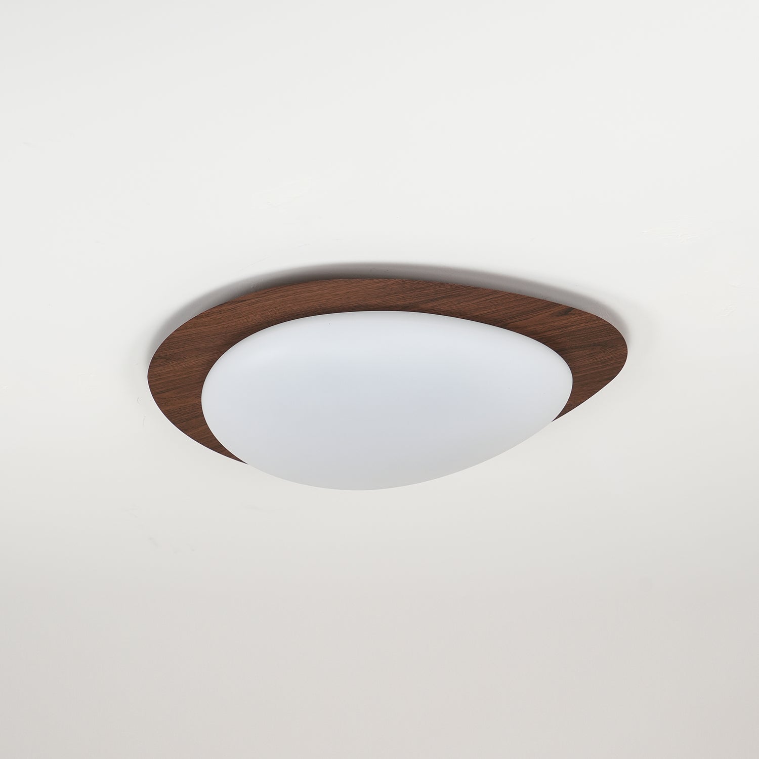 Muto Lampada da Soffitto a Forma di Ciottolo in Noce