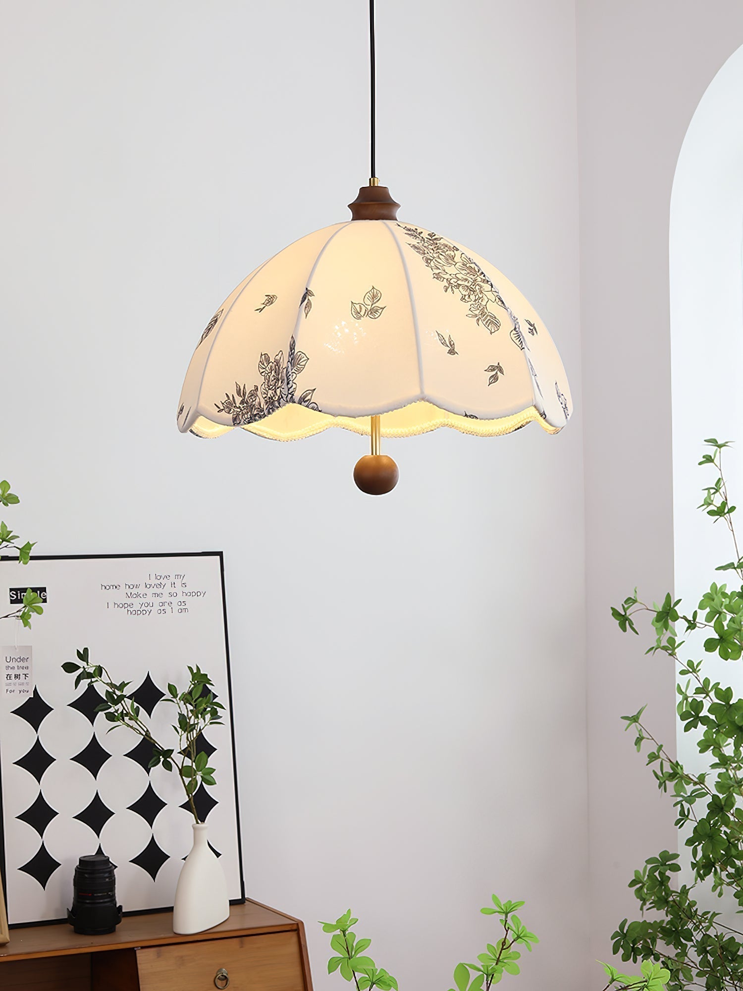 Petal Whisper Pendant Lamp - Blowlighting