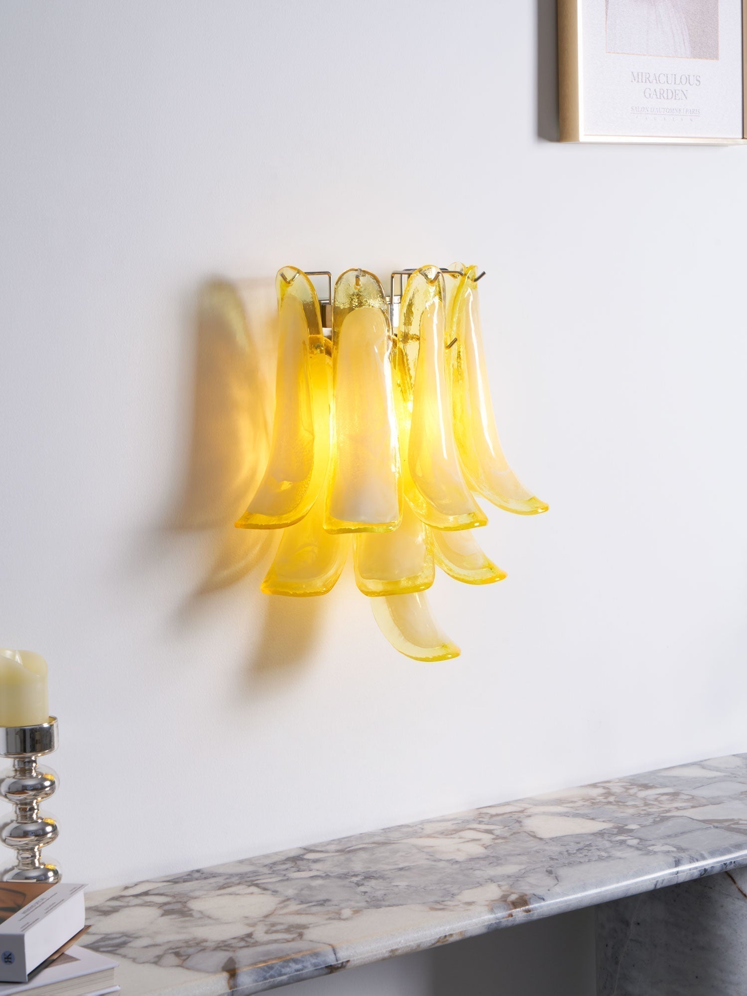 Aurora Wall Light Petal Shaped Glass Vintage Artistic - Neutralighting