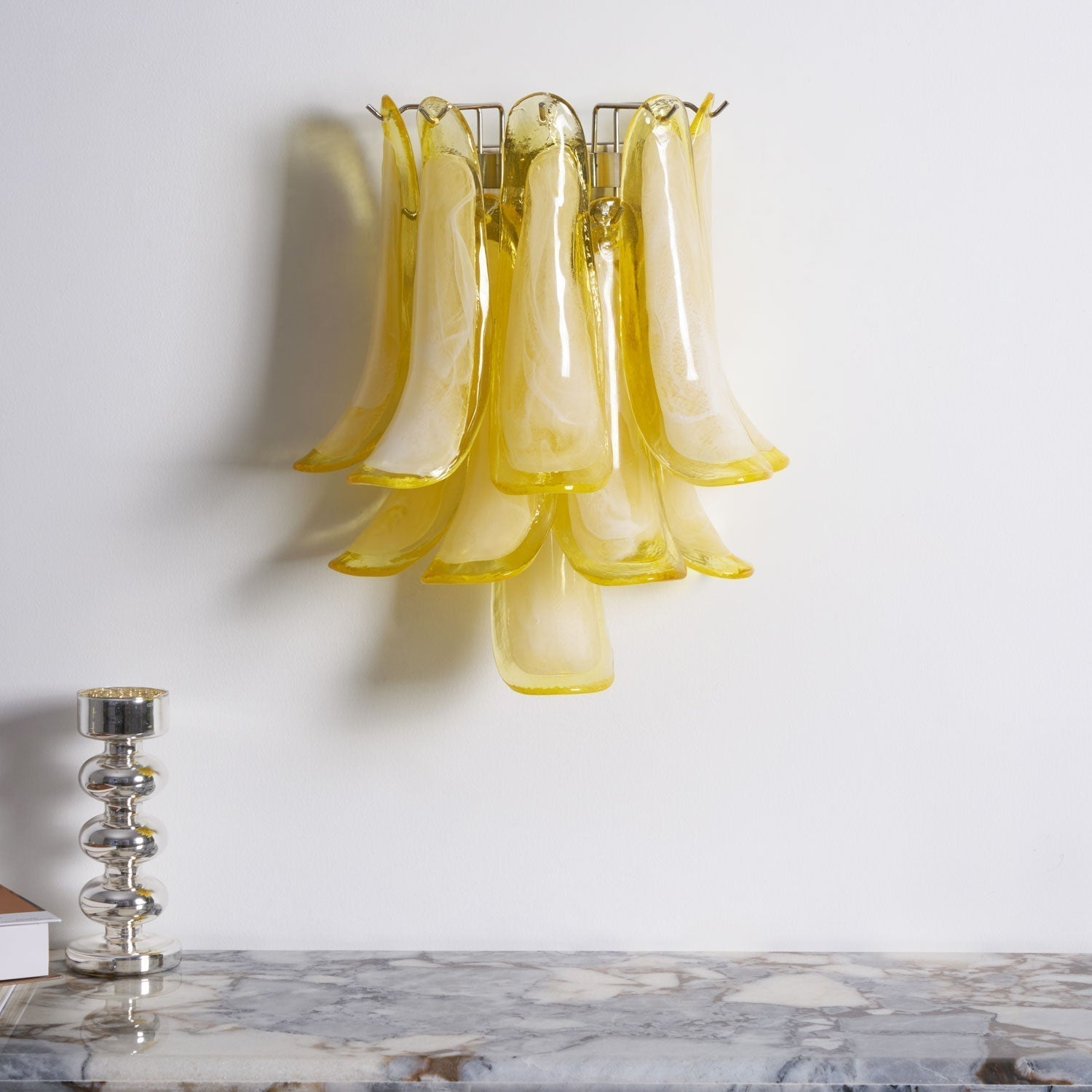 Aurora Wall Light Petal Shaped Glass Vintage Artistic - Neutralighting
