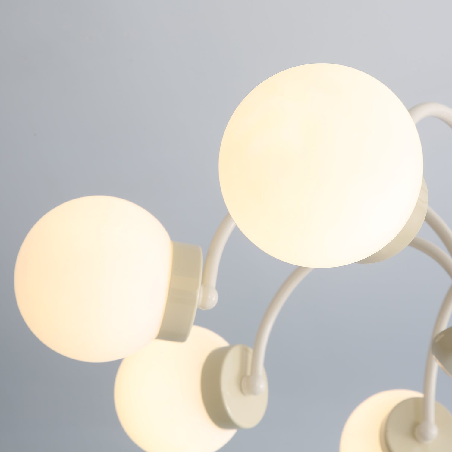 Pivone 8-Light Globe Chandelier - Letslighting