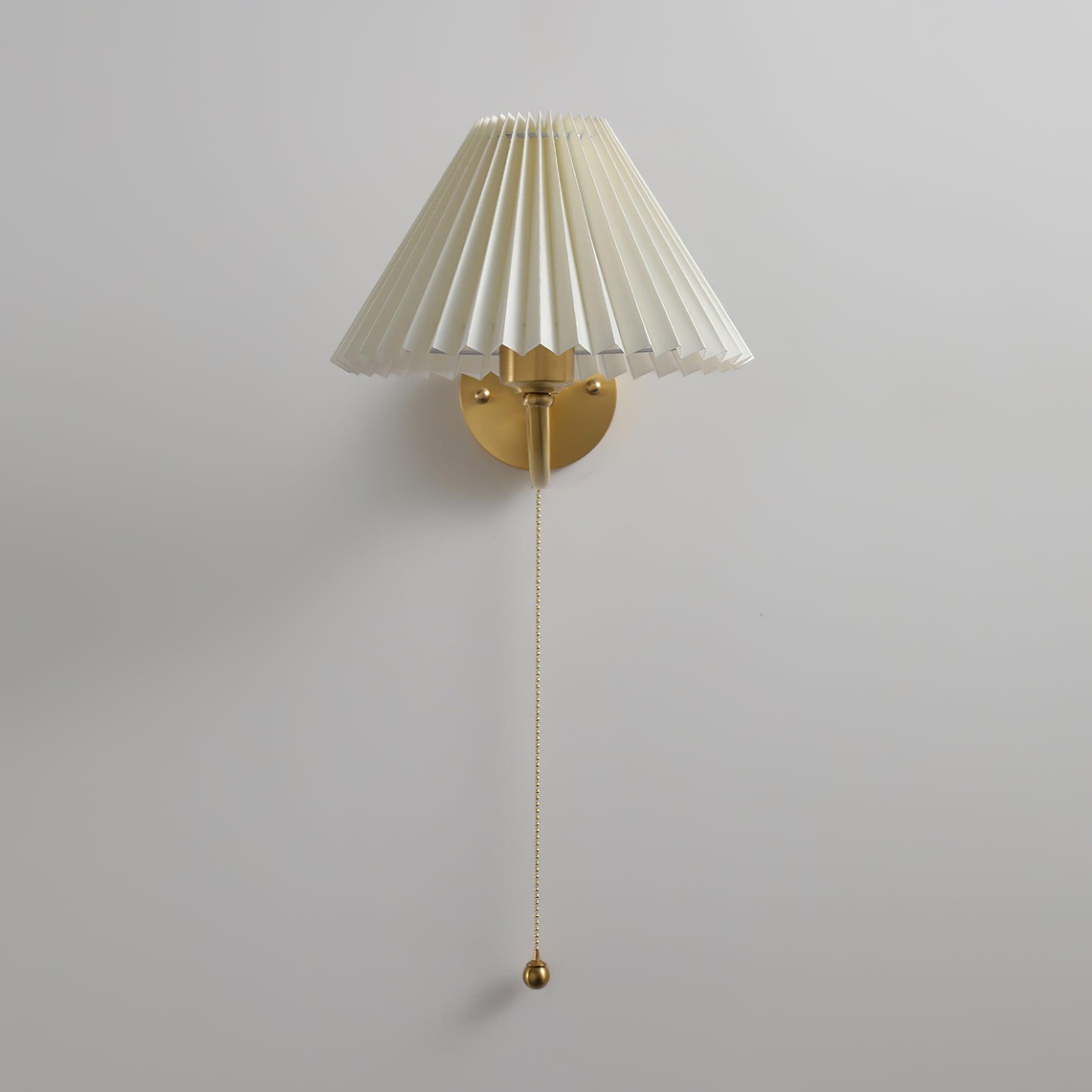 Pleated Wall Lamp - Blowlighting