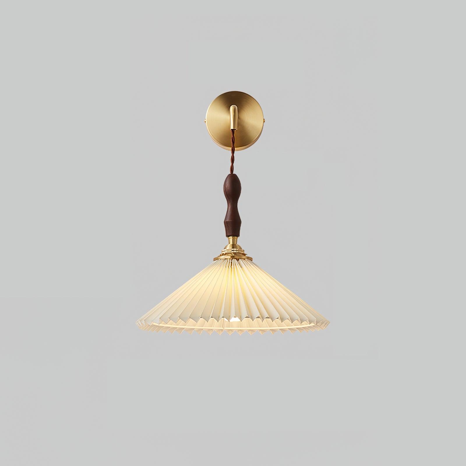Pleated Wooden Wall Lamp - Blowlighting