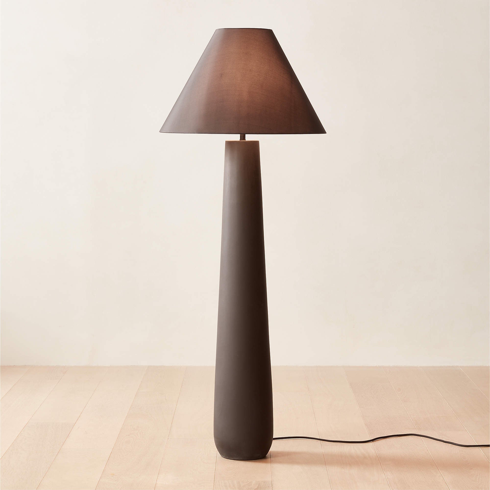 Polar White Floor Lamp - Lamp Copper