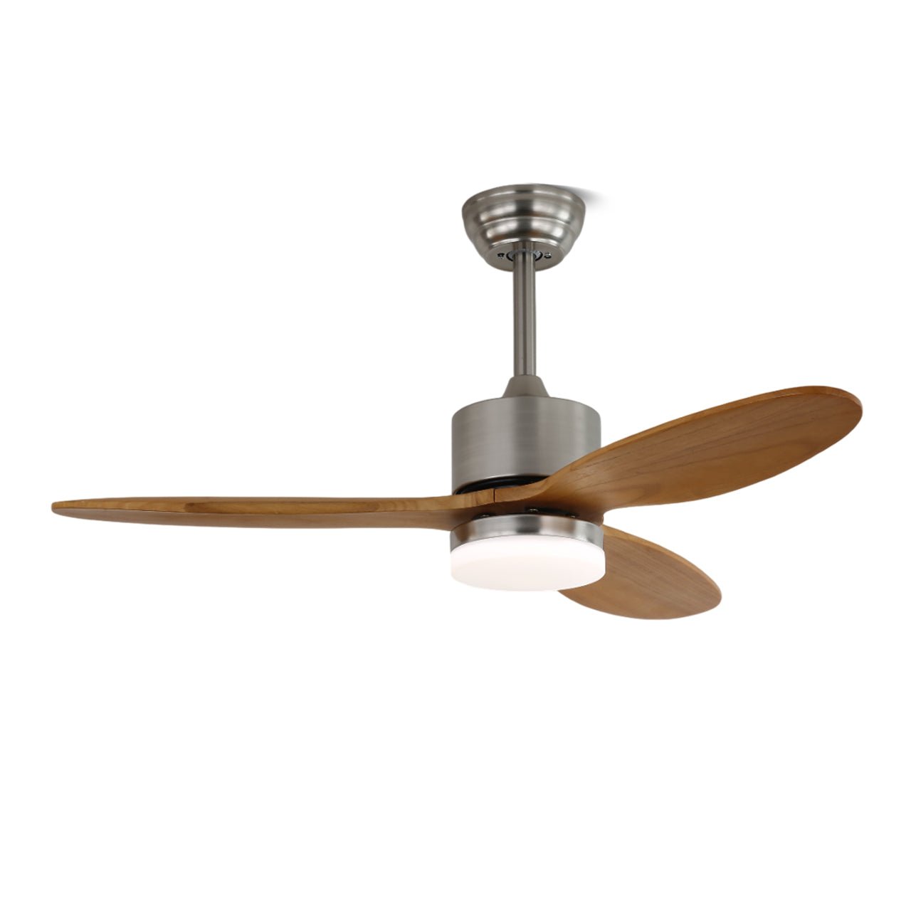 Ventilatore da soffitto con luce Elara che mostra il suo design elegante