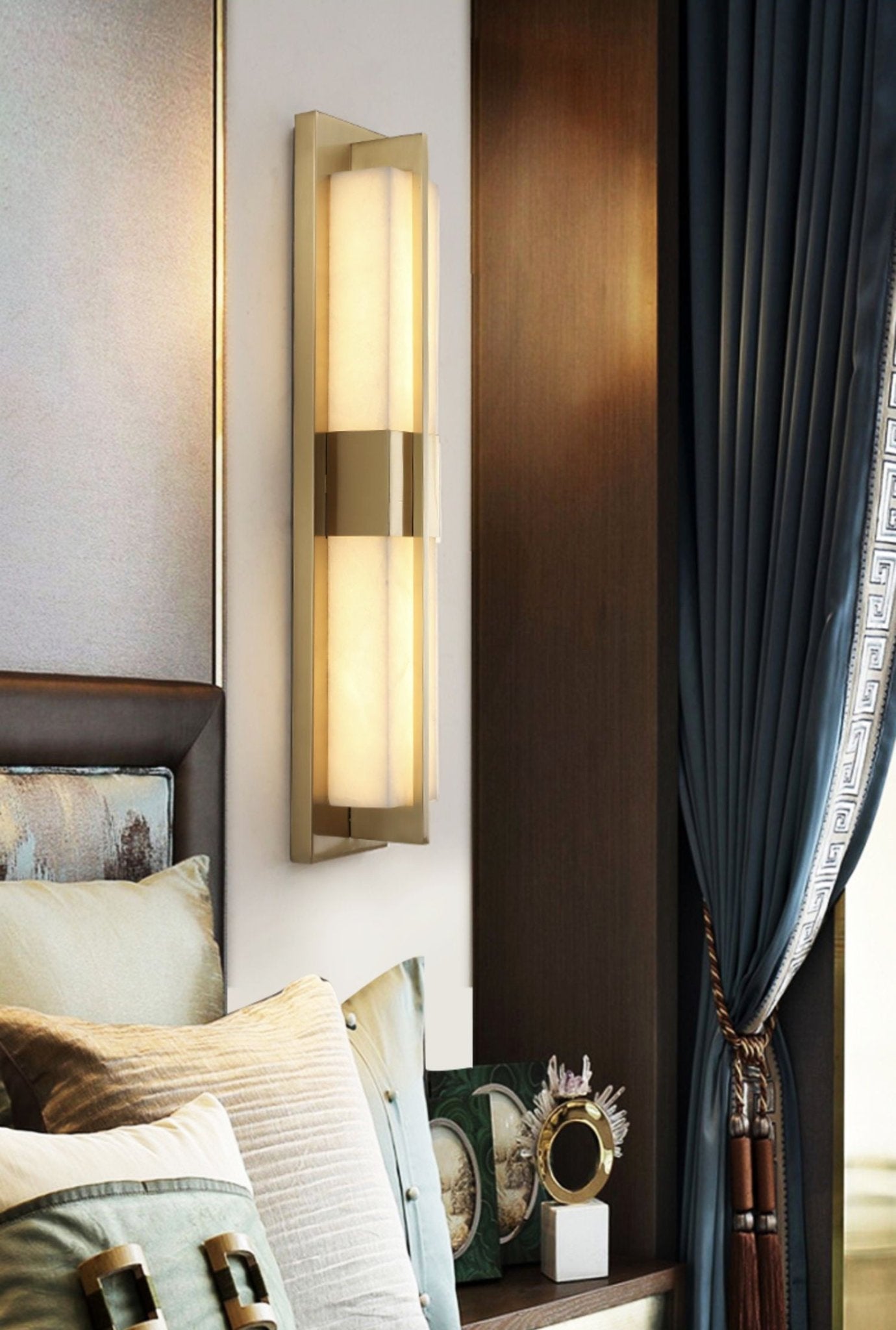 Caspian Alabaster Brass Wall Light - Neutralighting