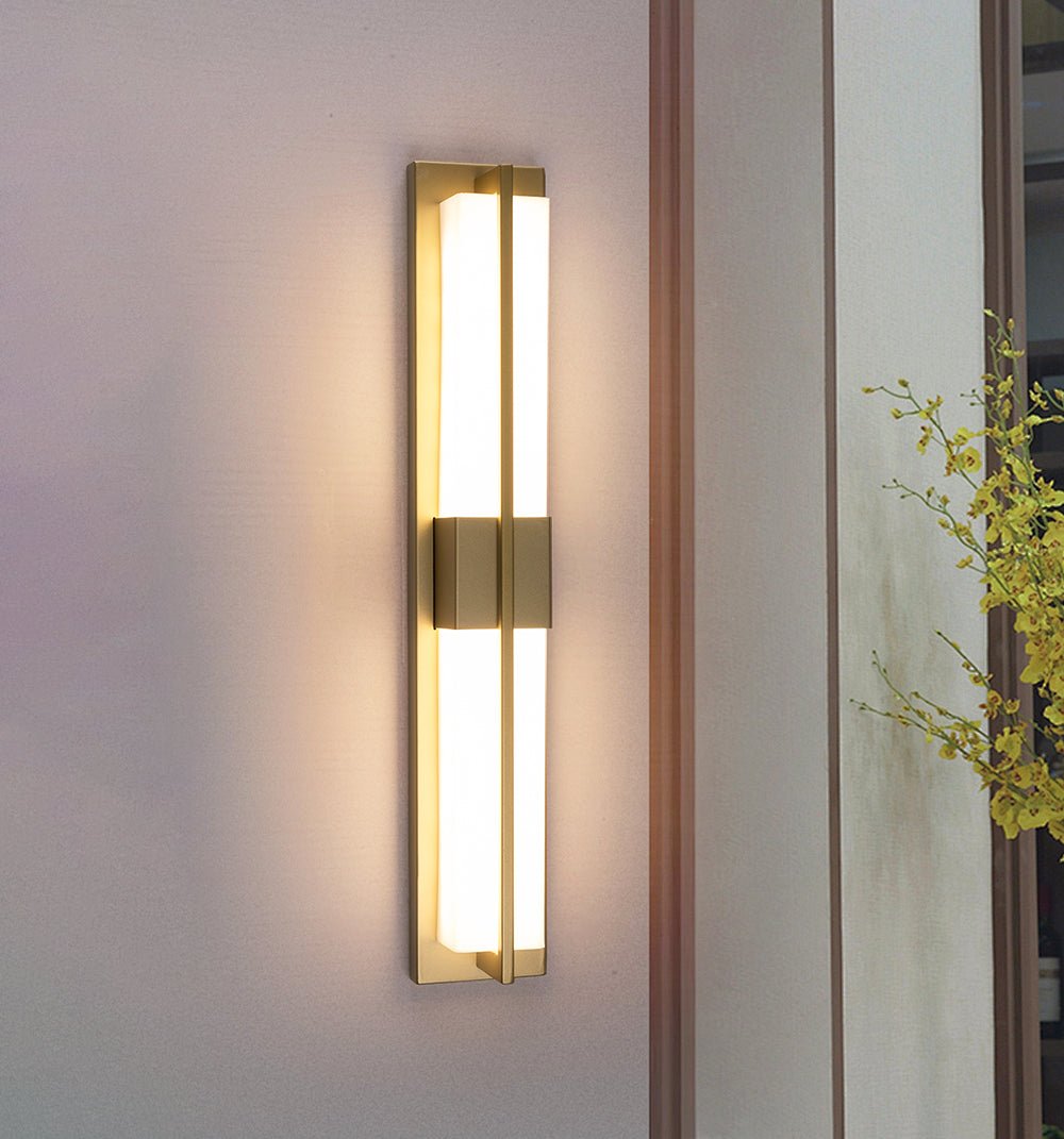 Caspian Alabaster Brass Wall Light - Neutralighting