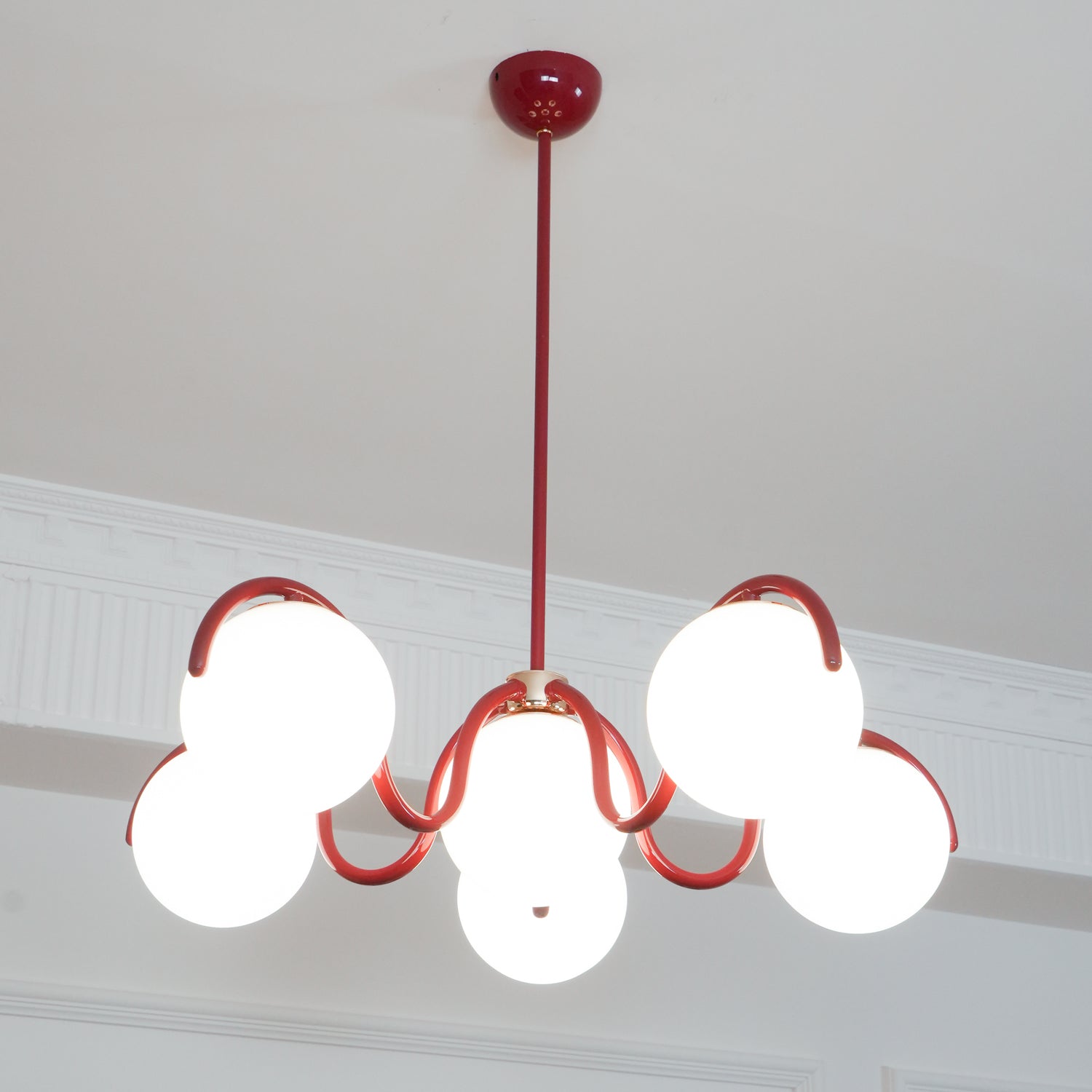 Aria Lampadario Lineare Curvo
