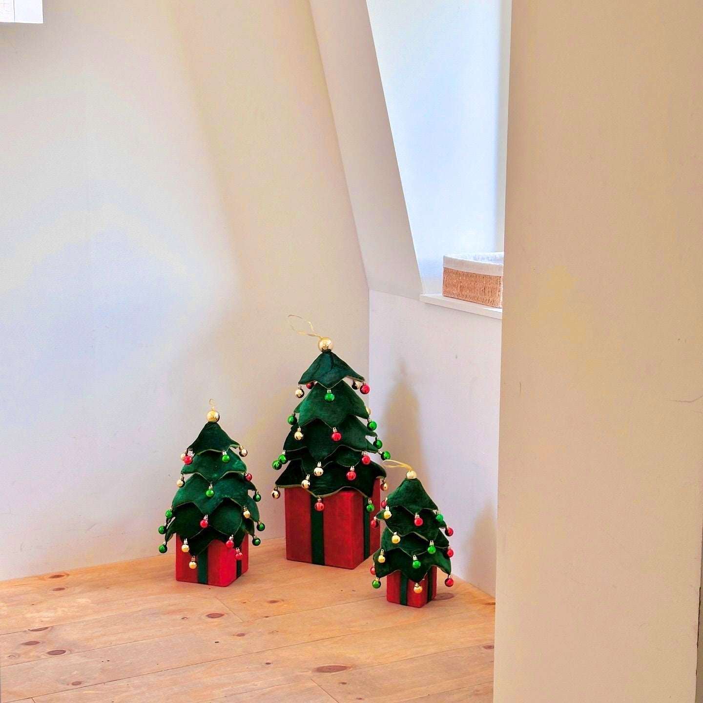 Retractable Xmas Tree Gift Lamp - Lamp Copper