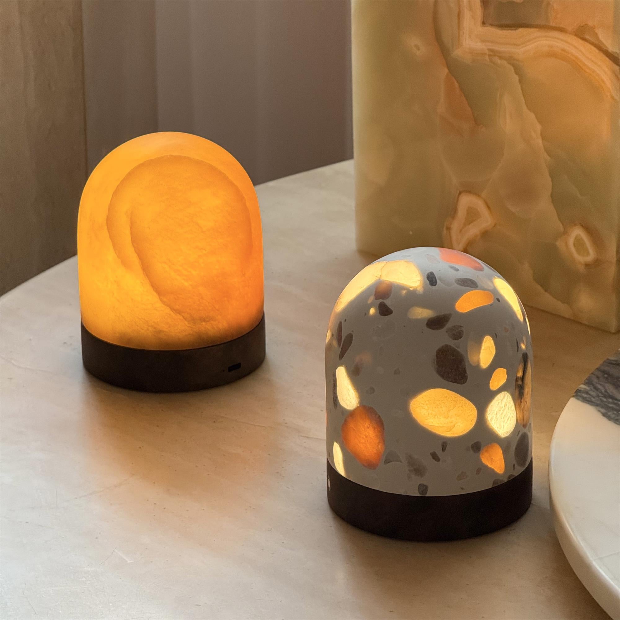 Roger Cordless Table Lamp (Built-in Battery) - Lamp Copper
