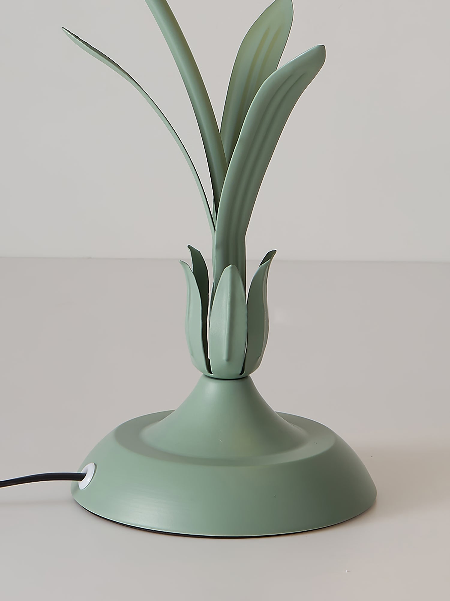 Romantic Flower Table Lamp - Lamp Copper