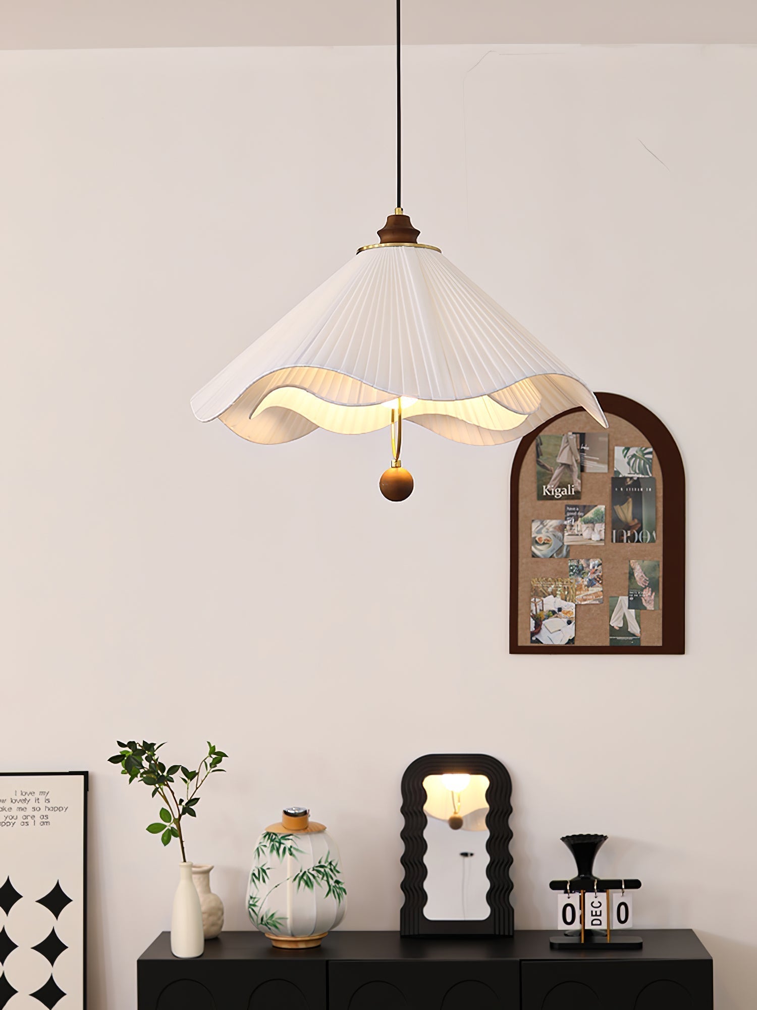 Scallop Edge Pendant Light - Blowlighting